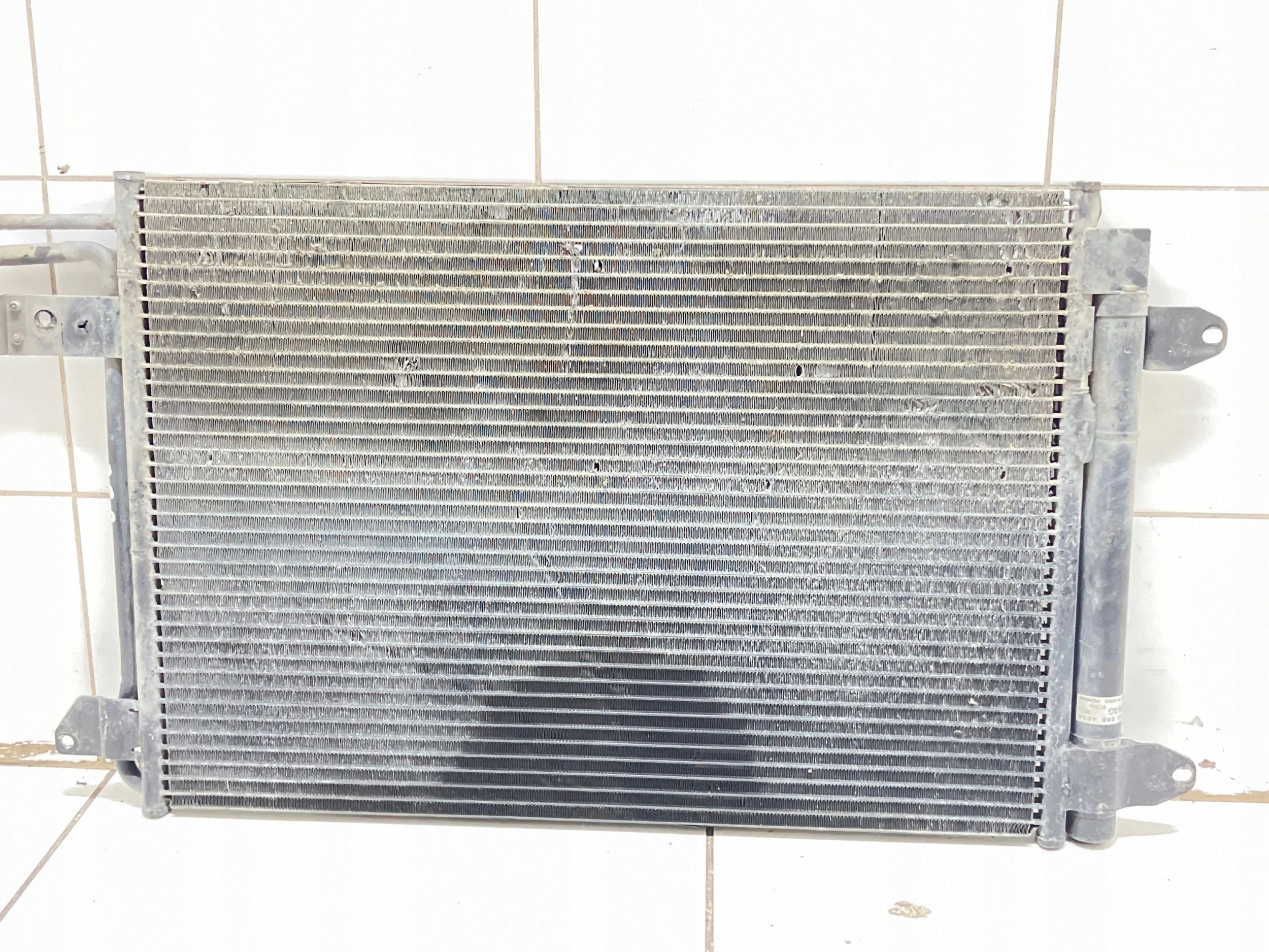 OEM 1K0298403A Ilmastointikondensaattori Audi A3 8P 2.0 TDI/TFSI