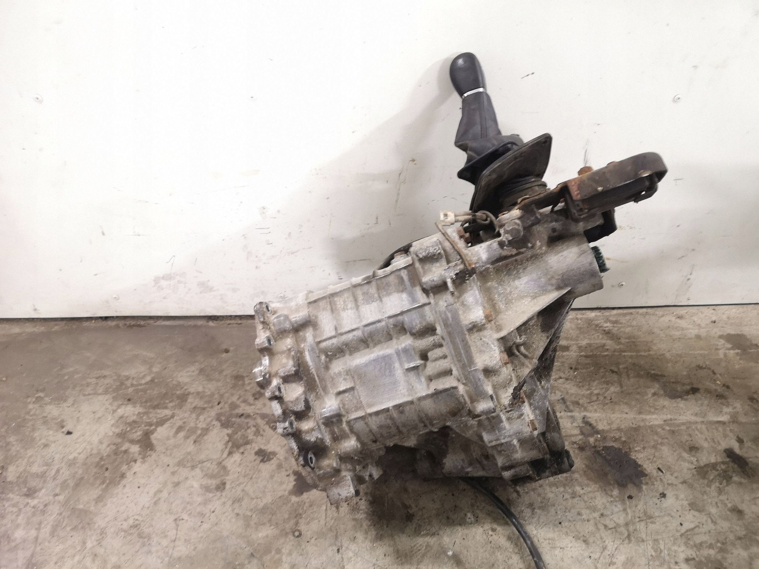 Caixa de transferência Suzuki OEM 14SZM012 - Usado image 9