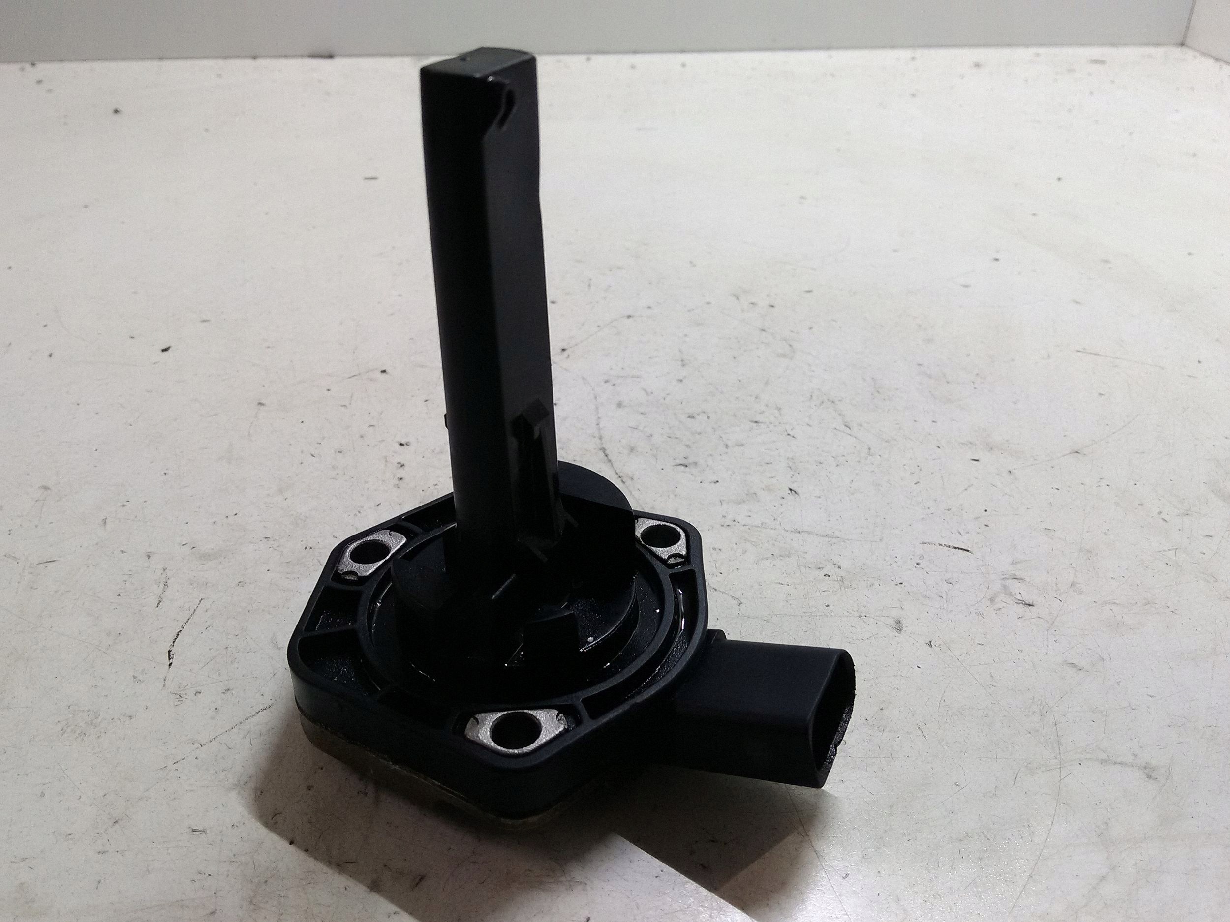 Cárter de óleo Volkswagen OEM 06E907660 - Estado usado image 2