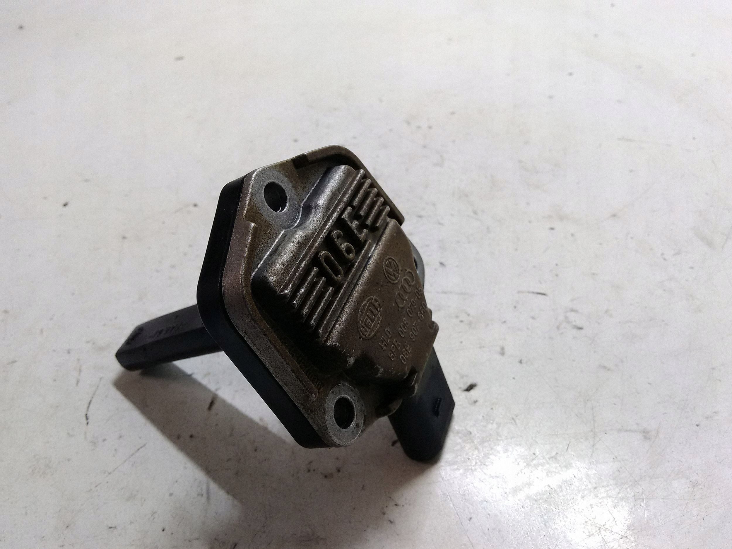 Cárter de óleo Volkswagen OEM 06E907660 - Estado usado image 4