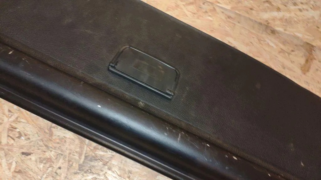 Rouleau de coffre VW Passat B6 Break OEM 3C9867871 image 5