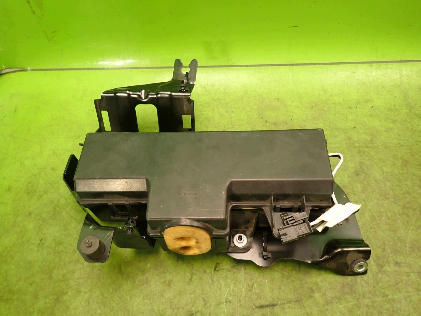 Opel Insignia A Tailgate Actuator Pump OEM 1090096 image 3