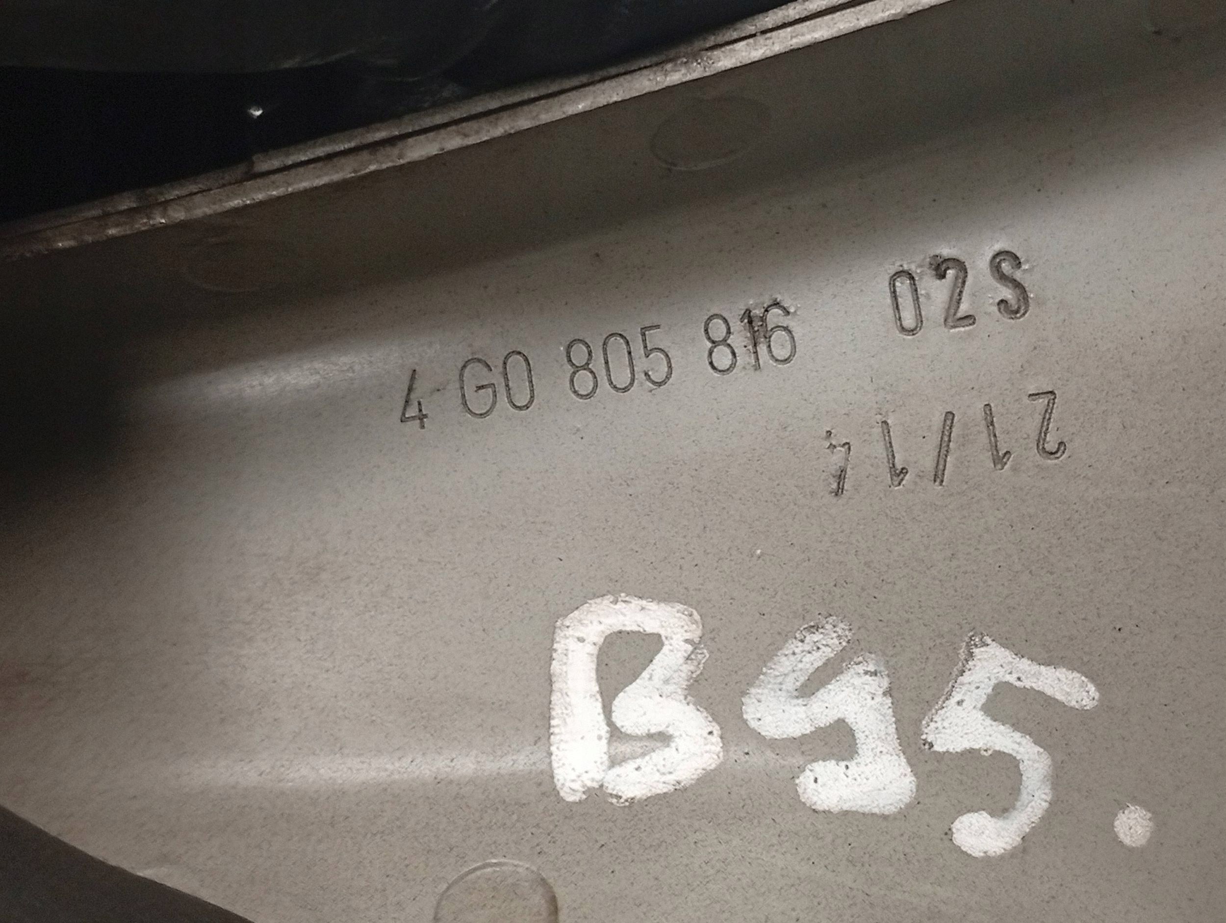 OEM 4G0821136A Front Right Mudguard Bracket Black image 4