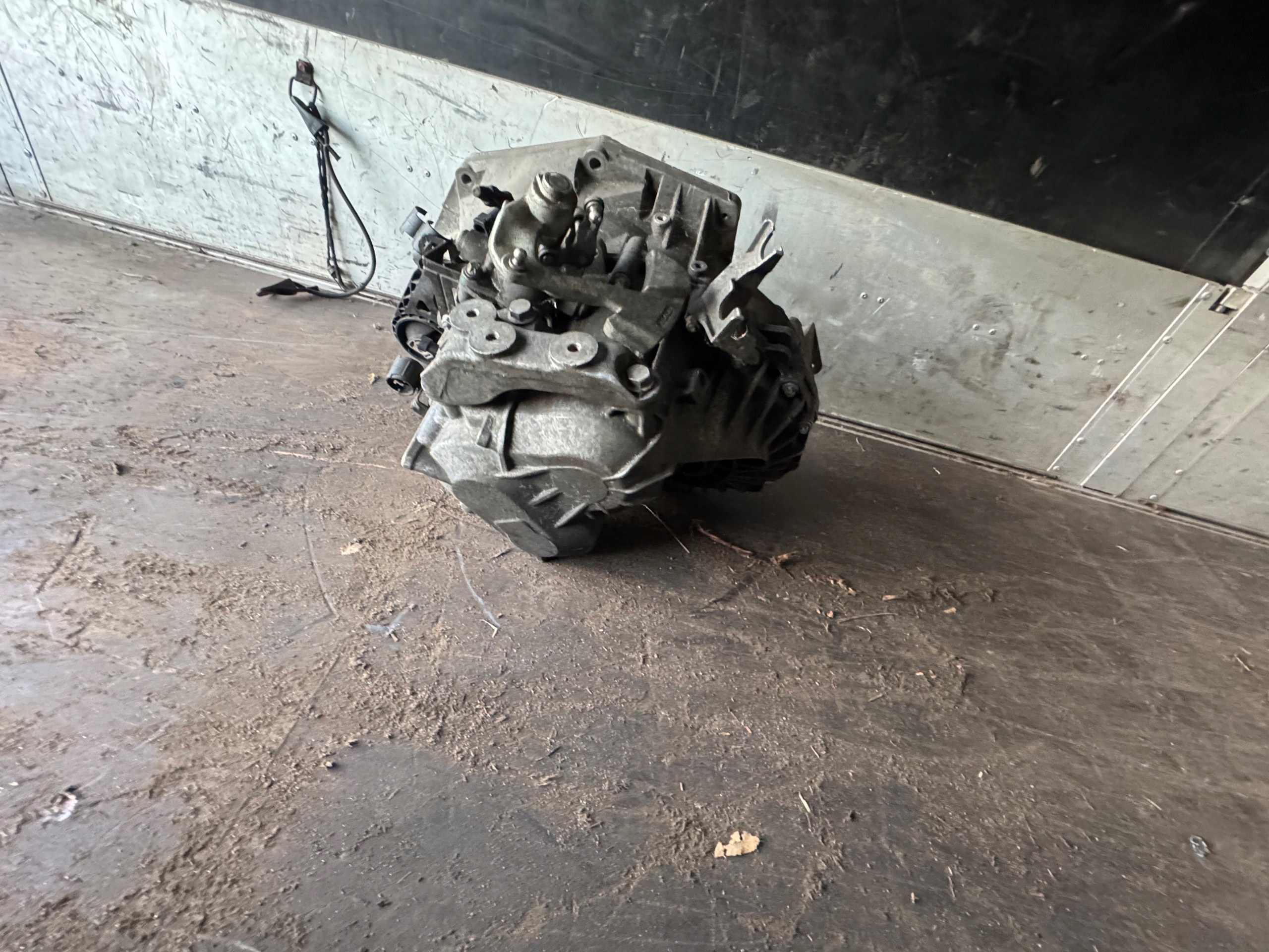Cobertura da caixa Opel Astra K 1.6 CDTI OEM 55590757 image 3