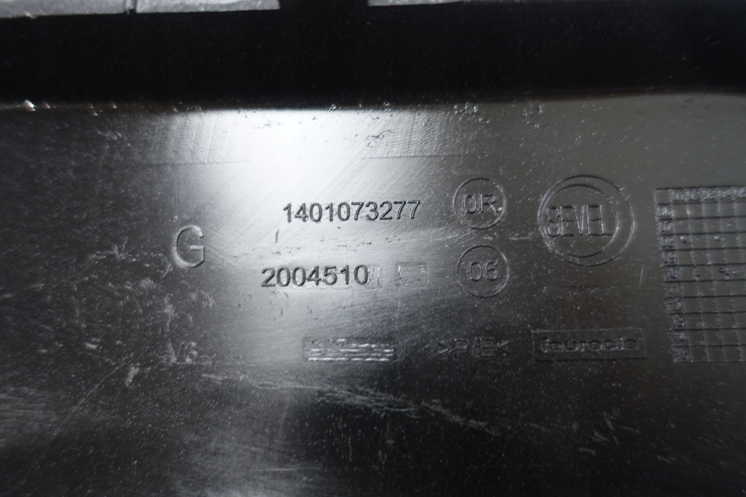 Citroen C8 voorlinker bumperstrip OEM 1401073277 image 6