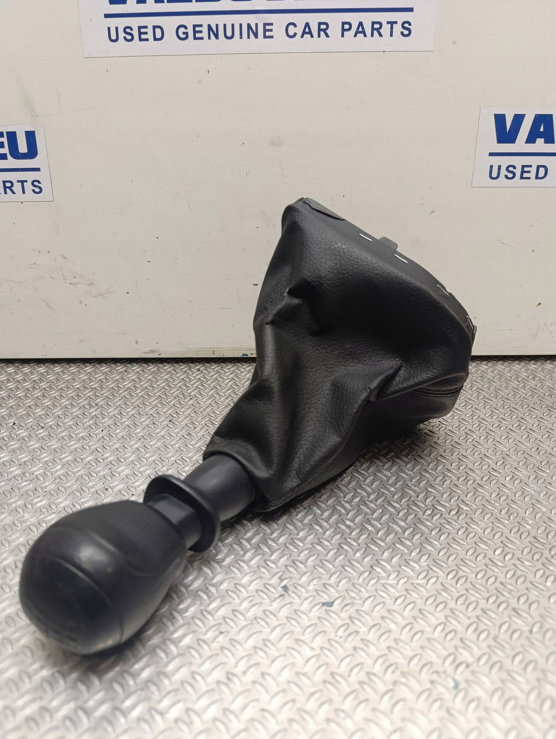 Volkswagen Crafter Mk2 Växelspak OEM 7C0711113B image 3