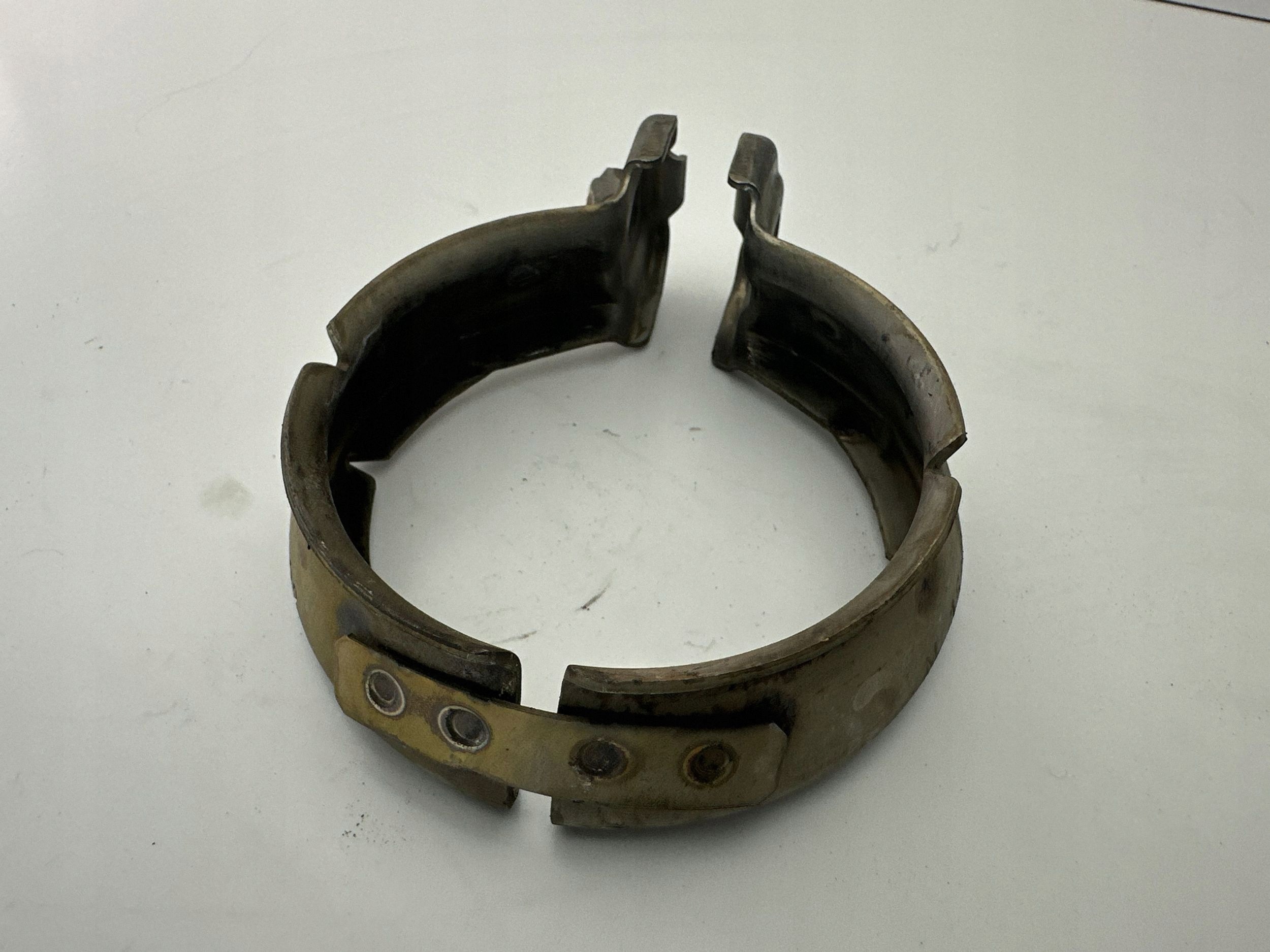 Auspuffrohr-Schelle OEM A0009958902 für Mercedes E-Klasse