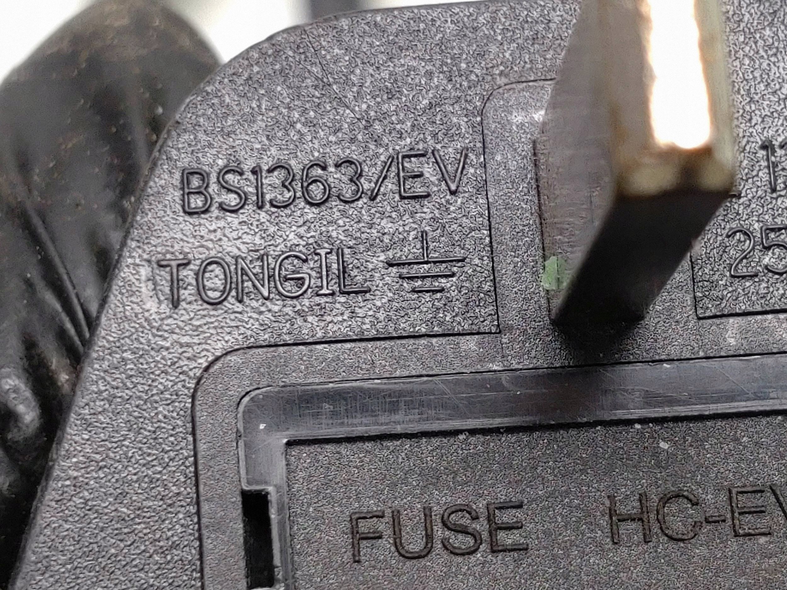 Cable de carga EV Hyundai Kona I 2022 OEM 91996G1050 image 6