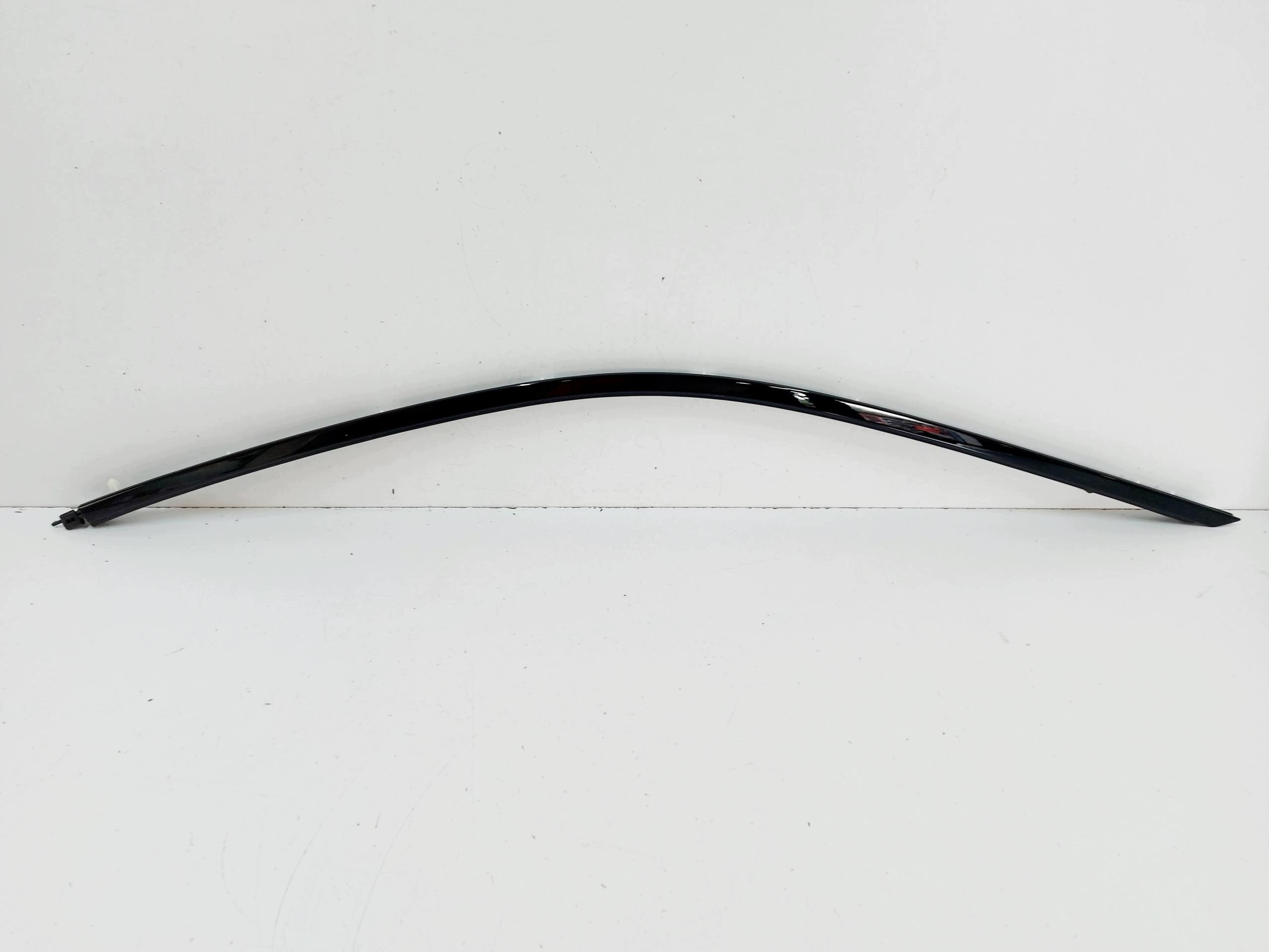 BMW OE 7482862 Right Side Frame Trim Shadowline image 2