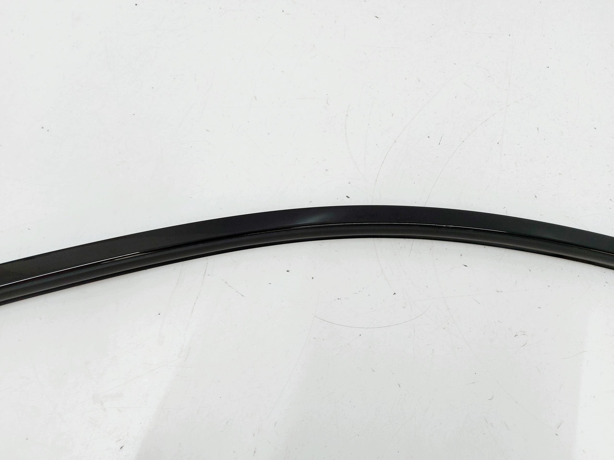 BMW OE 7482862 Right Side Frame Trim Shadowline image 3