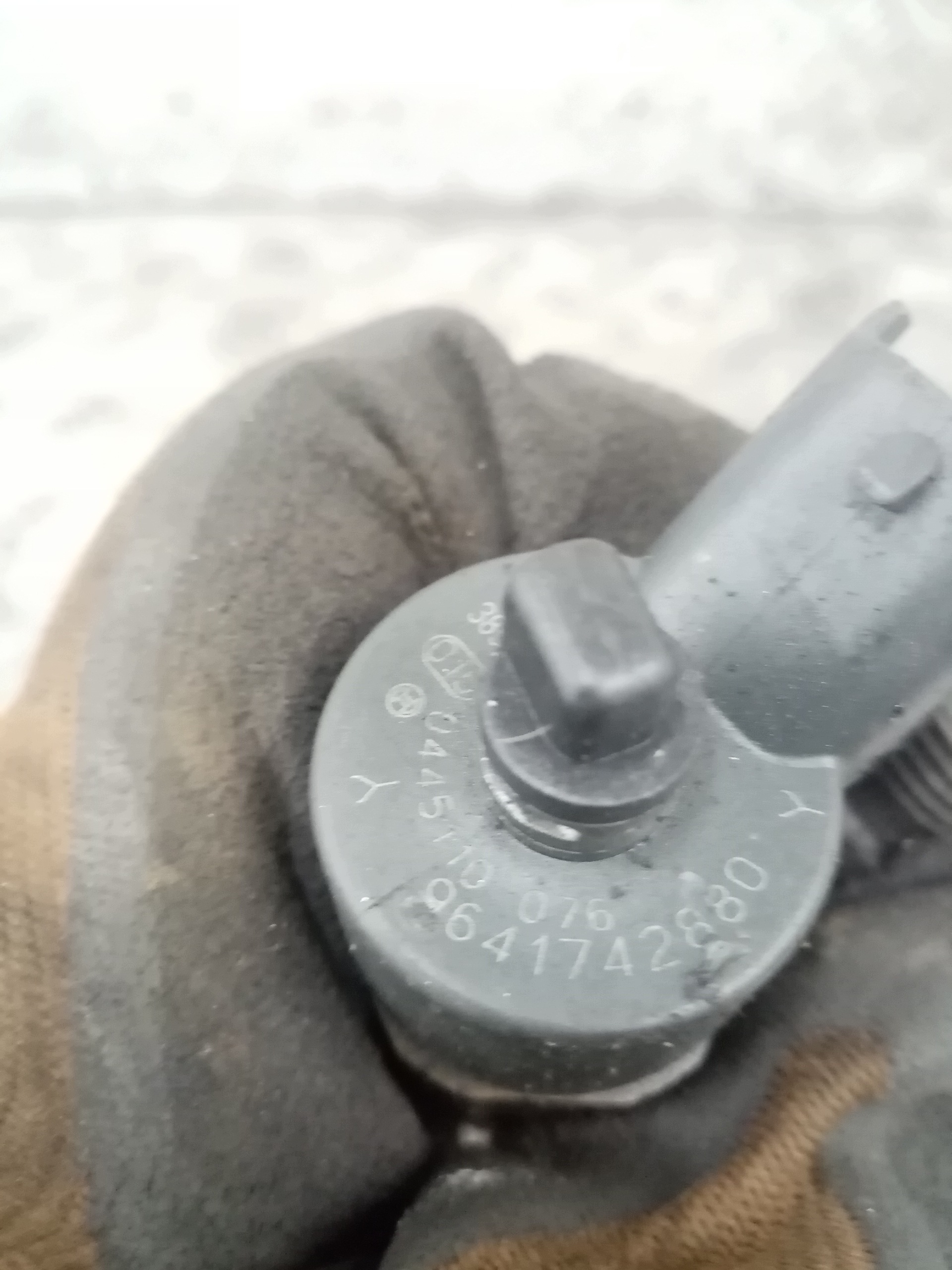 Suutin OEM 9641742880 Peugeot 307 2.0 HDI:lle