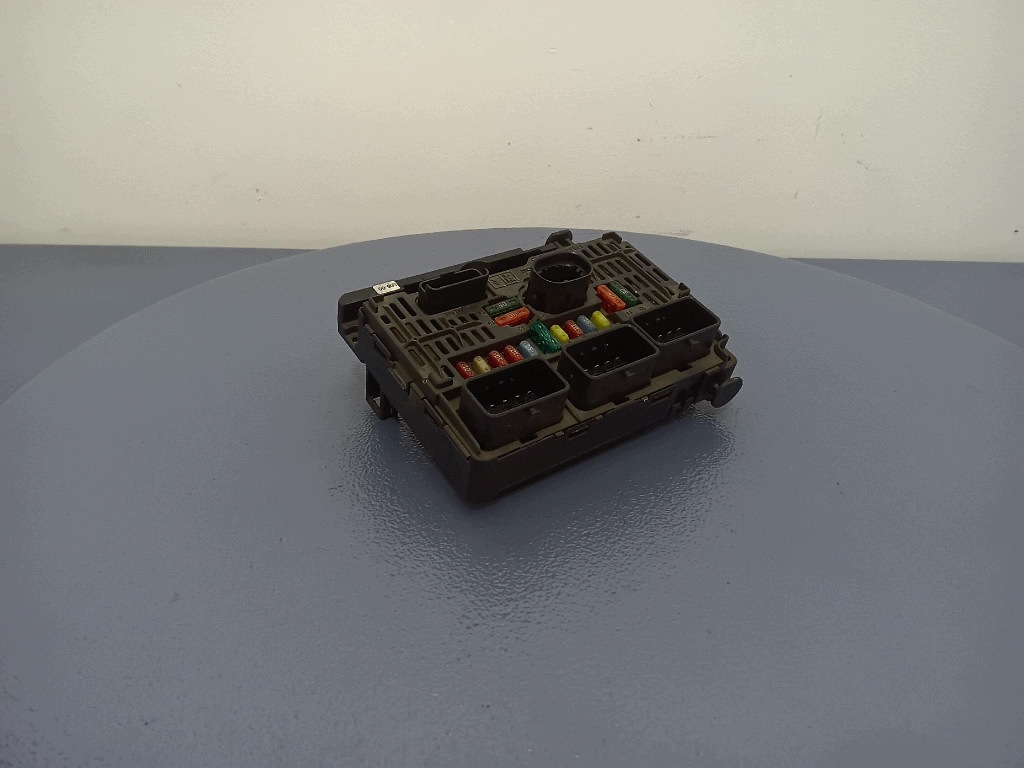 BSM-Modulblöcke OEM 9657718780 für Citroen C4 image 2