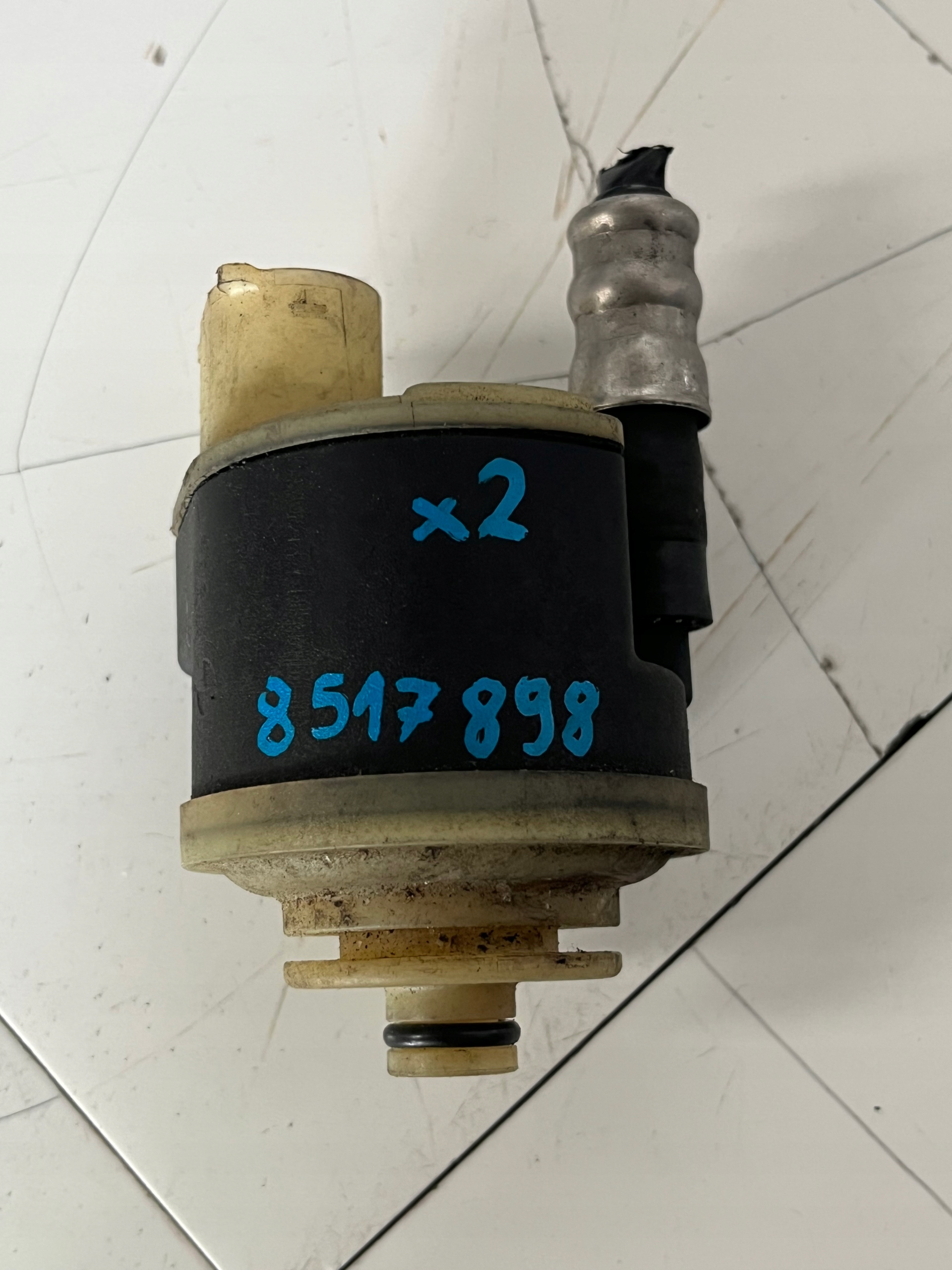 BMW OE 8517898 Polttoaineen esilämmittäjä - Käytetty
