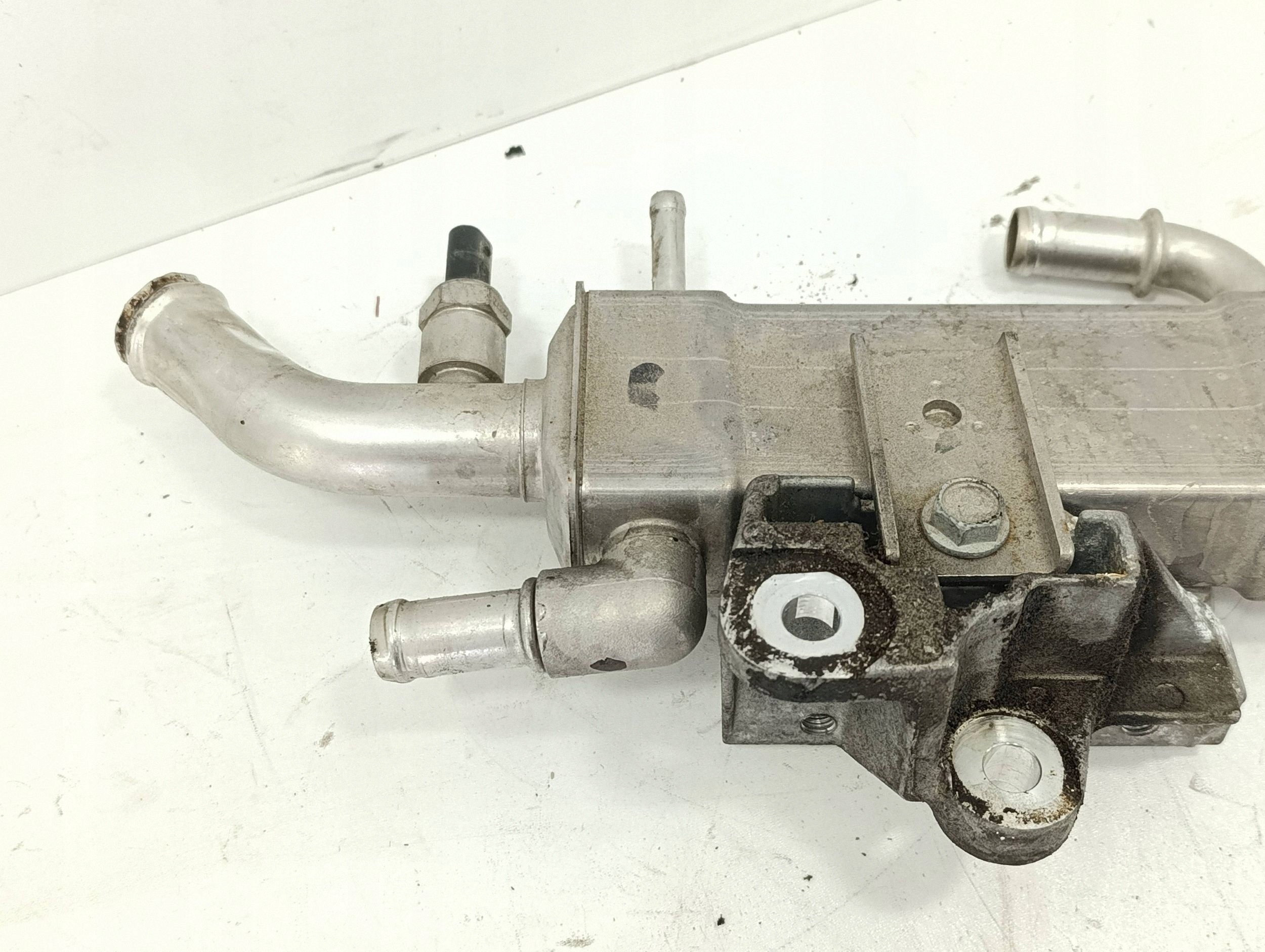 Refroidisseur EGR OEM 05281255AI Chrysler Pacifica image 4