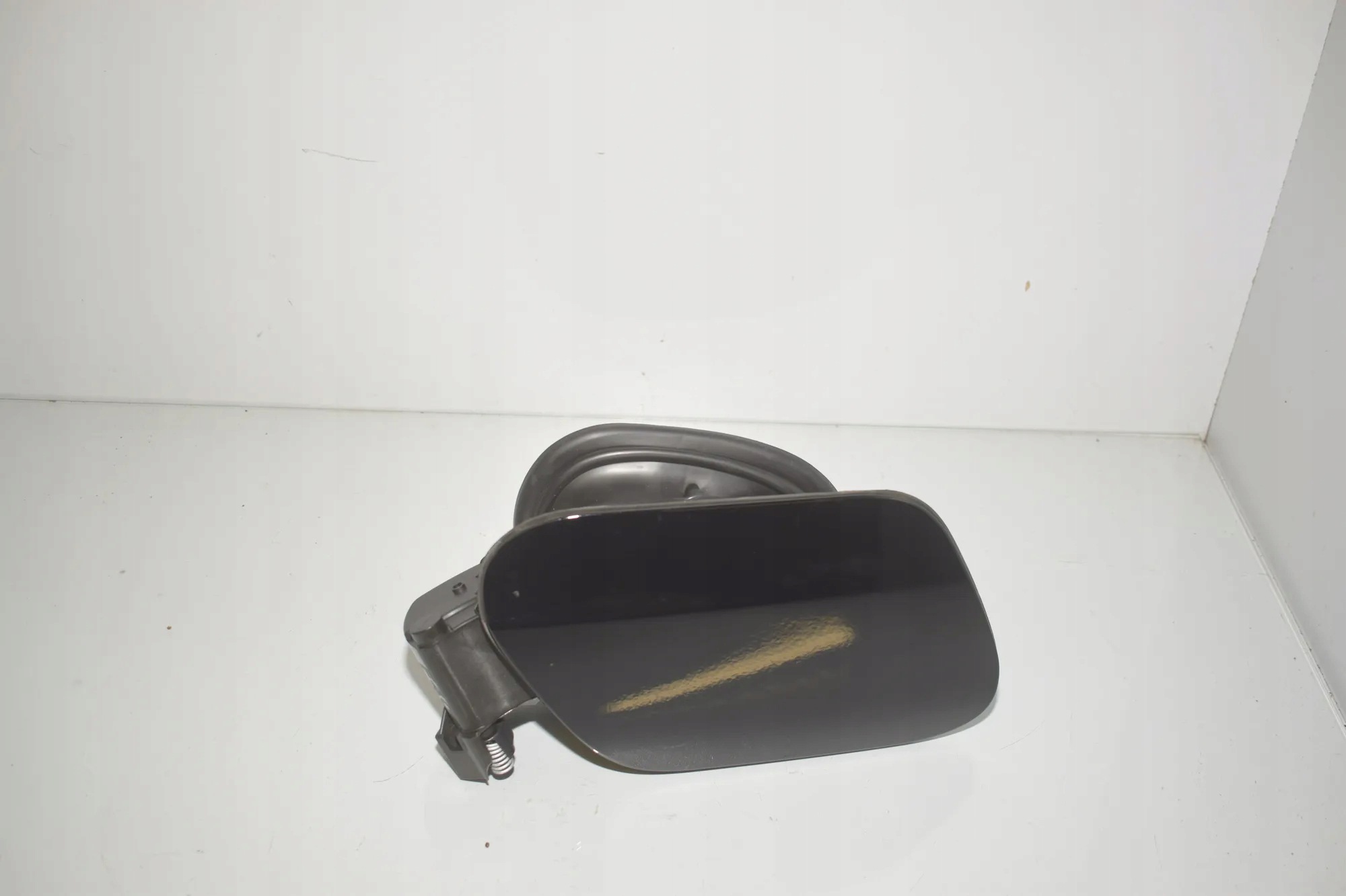 Kraftstofftankdeckel OEM 51767454411 für BMW F40 1.5L image 2