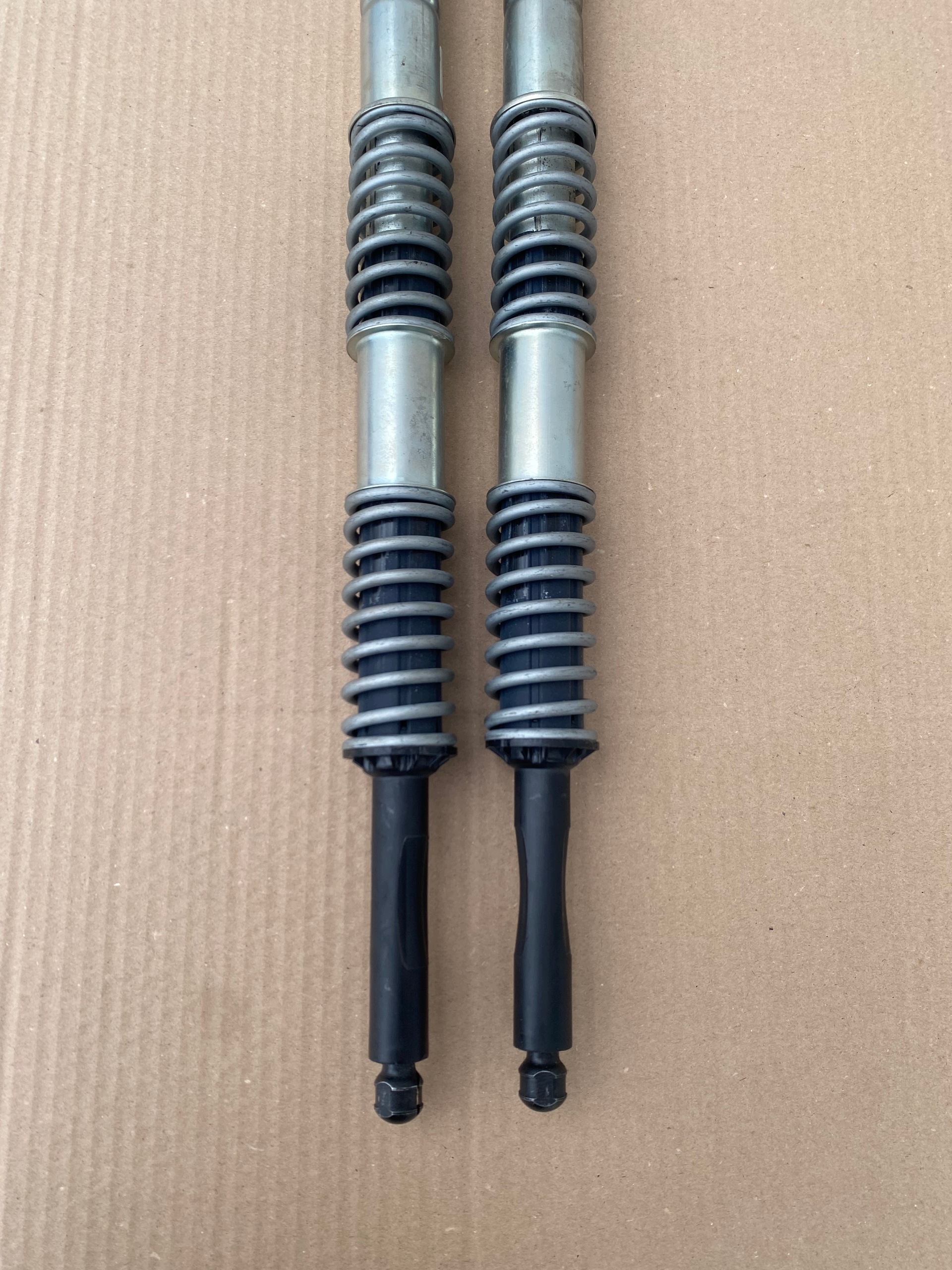 Atuador esquerdo porta-malas OEM 7207015 para BMW 5 Touring image 3
