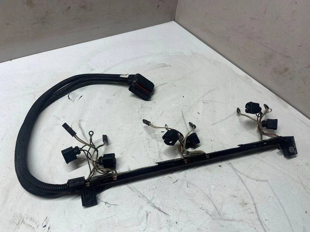 Líneas de inyector BMW 5 F10 OEM 7588180 image 2