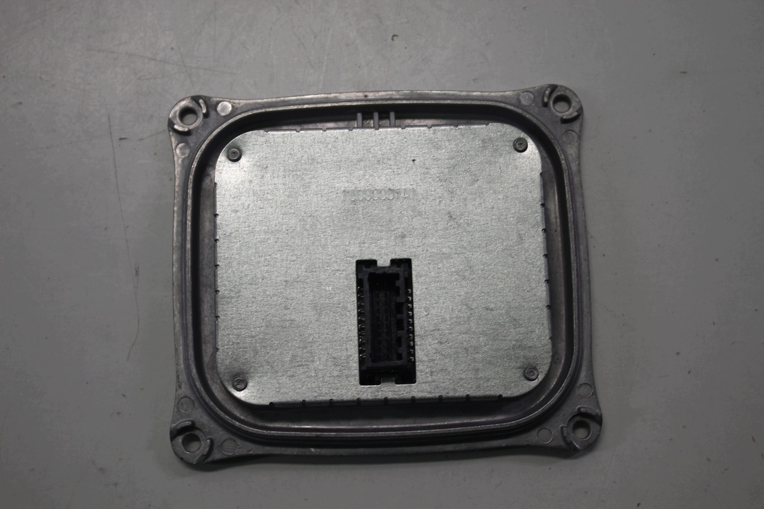 Xenon-virtalähde OEM 147000026800 Fiat Tipo:lle