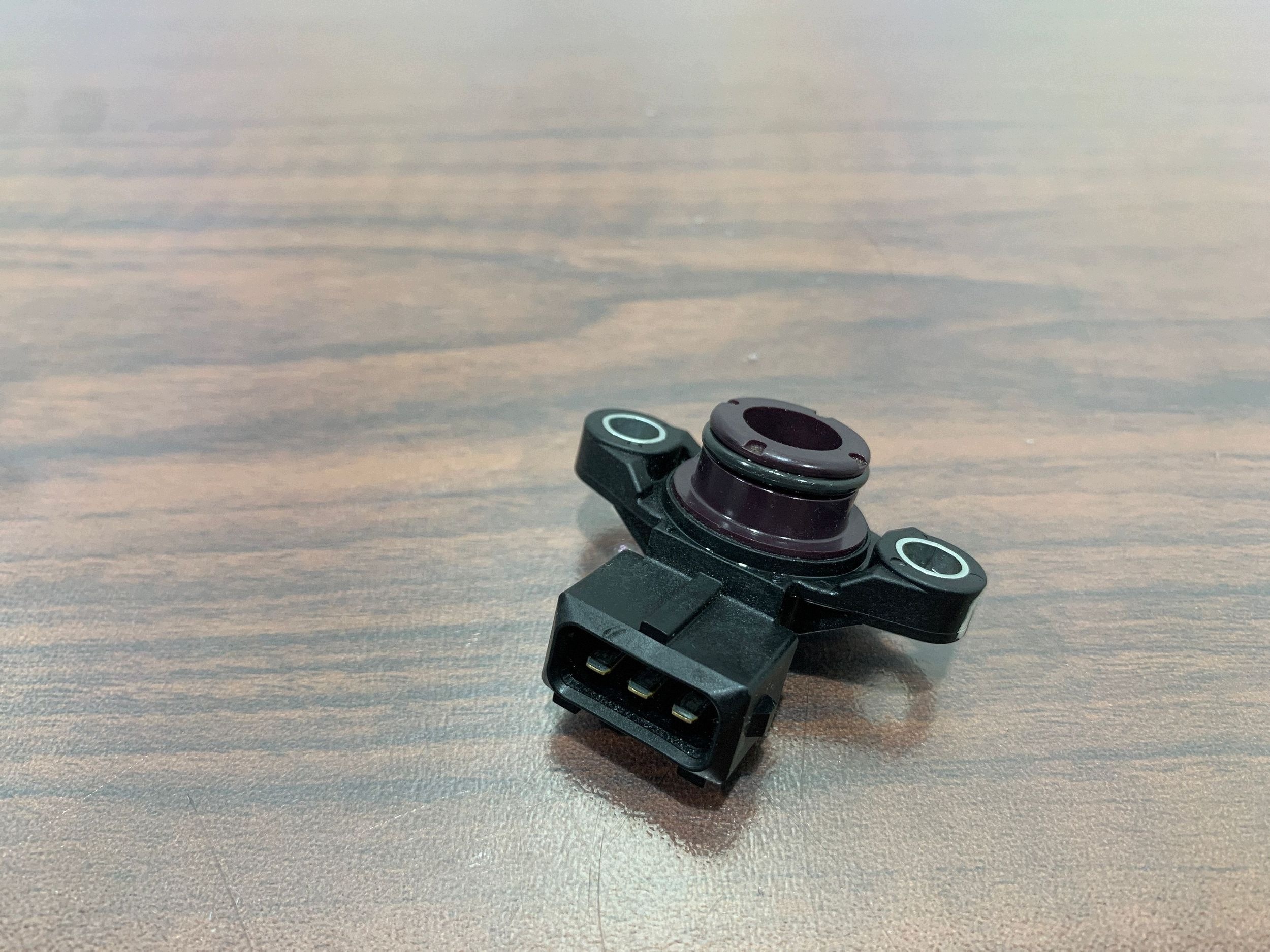 Mitsubishi OE Luftdrucksensor OEM 1865A139 image 2
