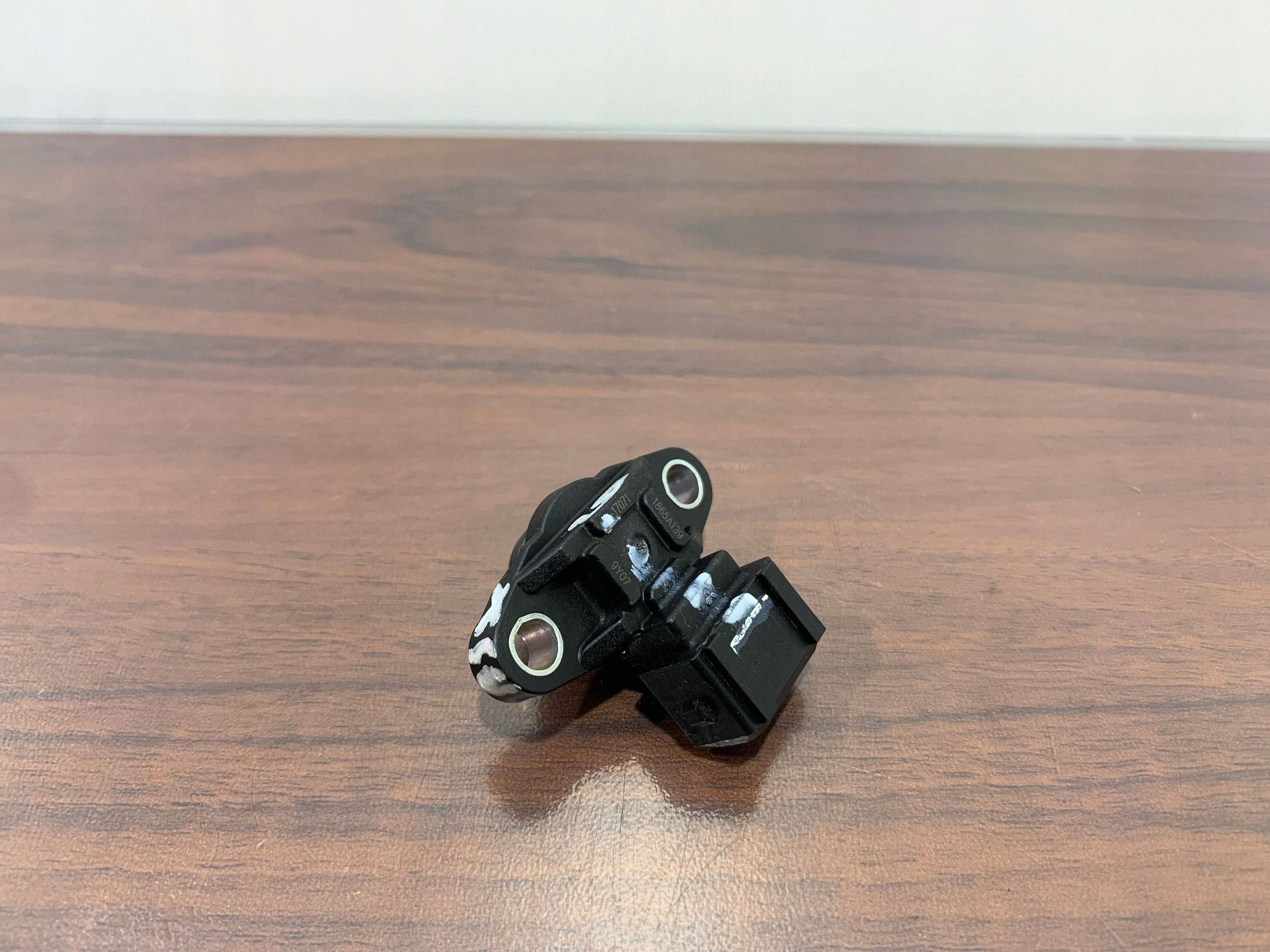 Mitsubishi OE Ilmanpaineanturi OEM 1865A139