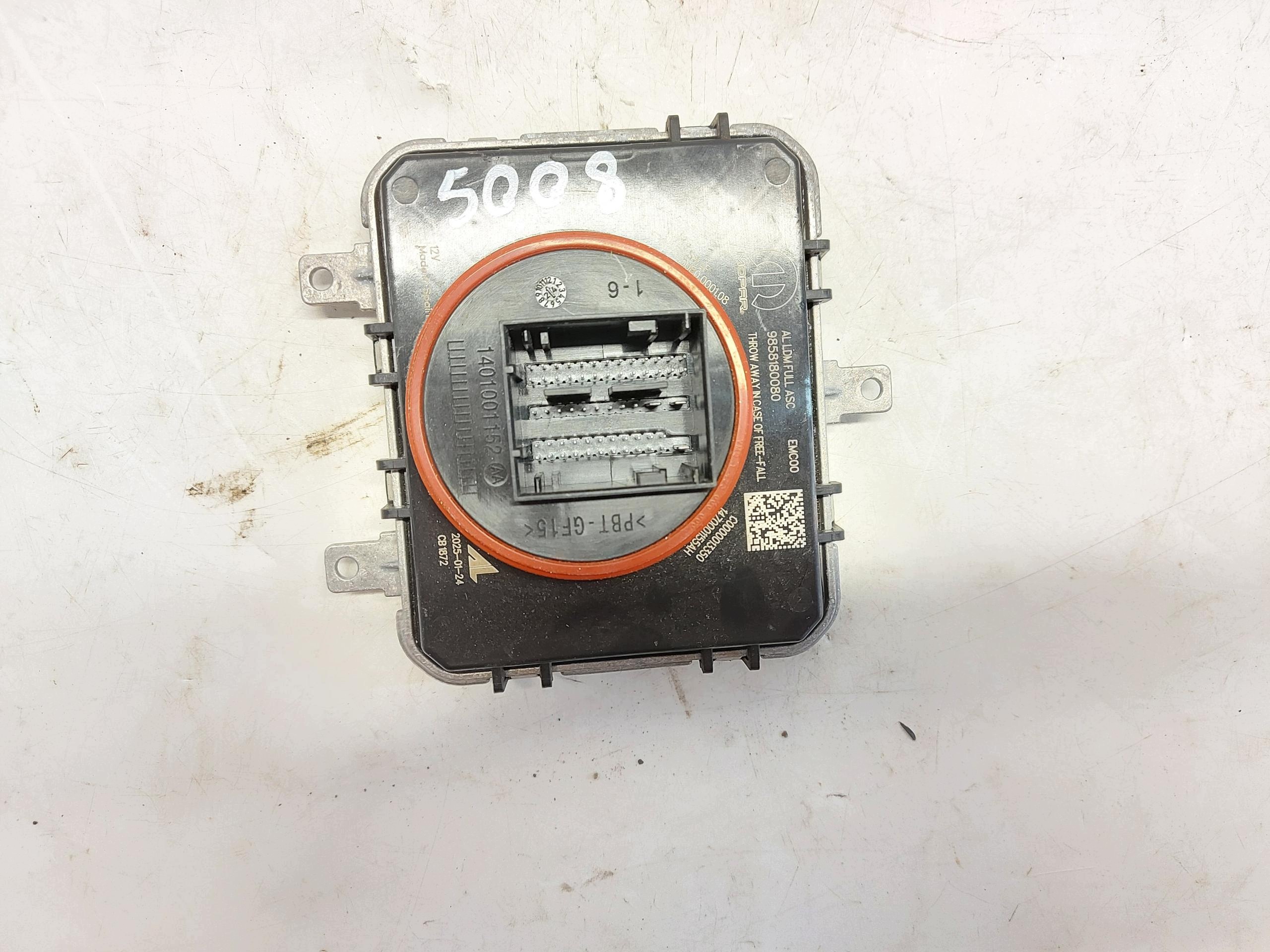 Opel Grandland X LED-ajovalosäädin OEM 9858180080