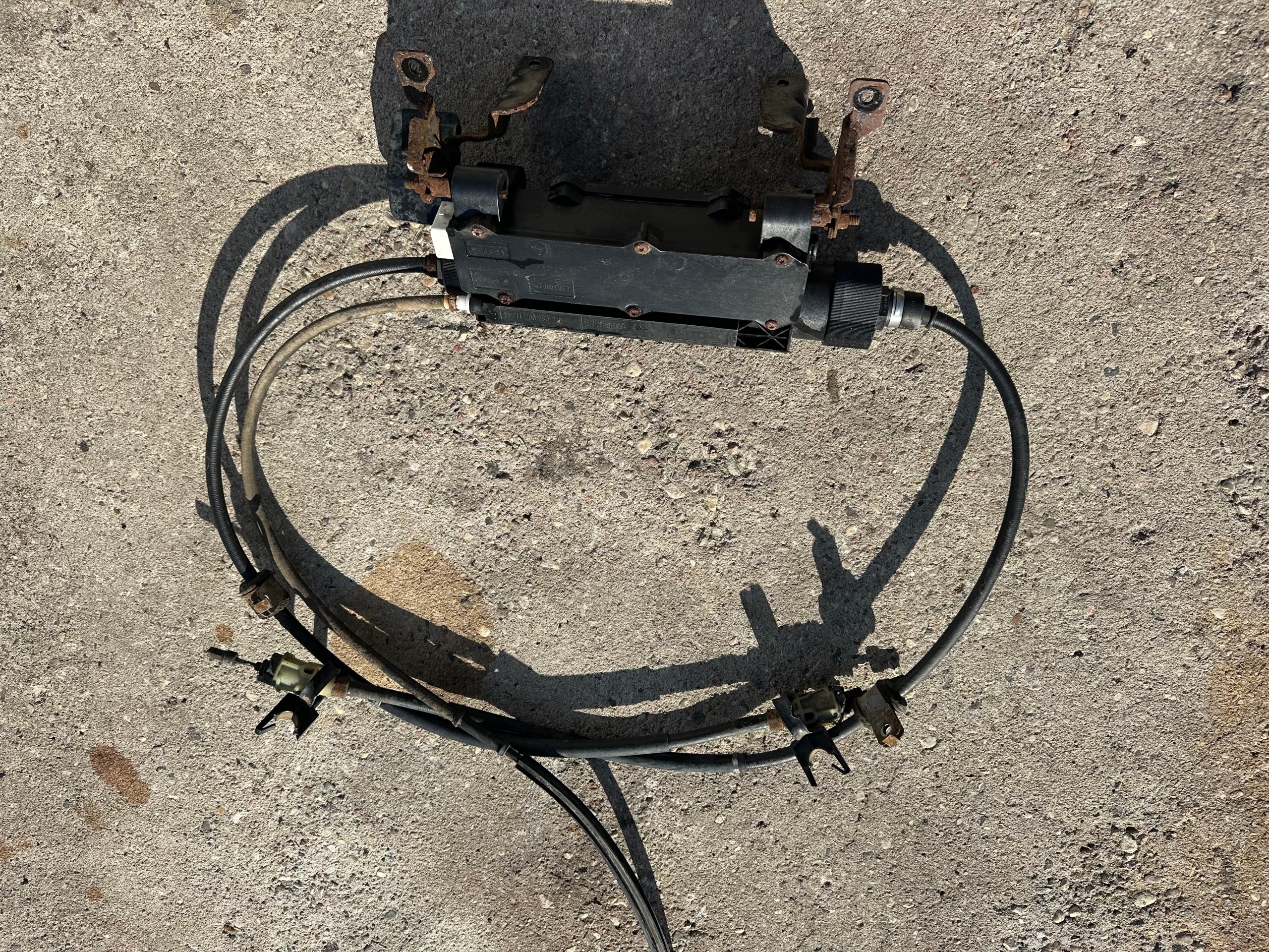 Frein à main électrique OEM 9687473180 pour Citroen C5 II image 9
