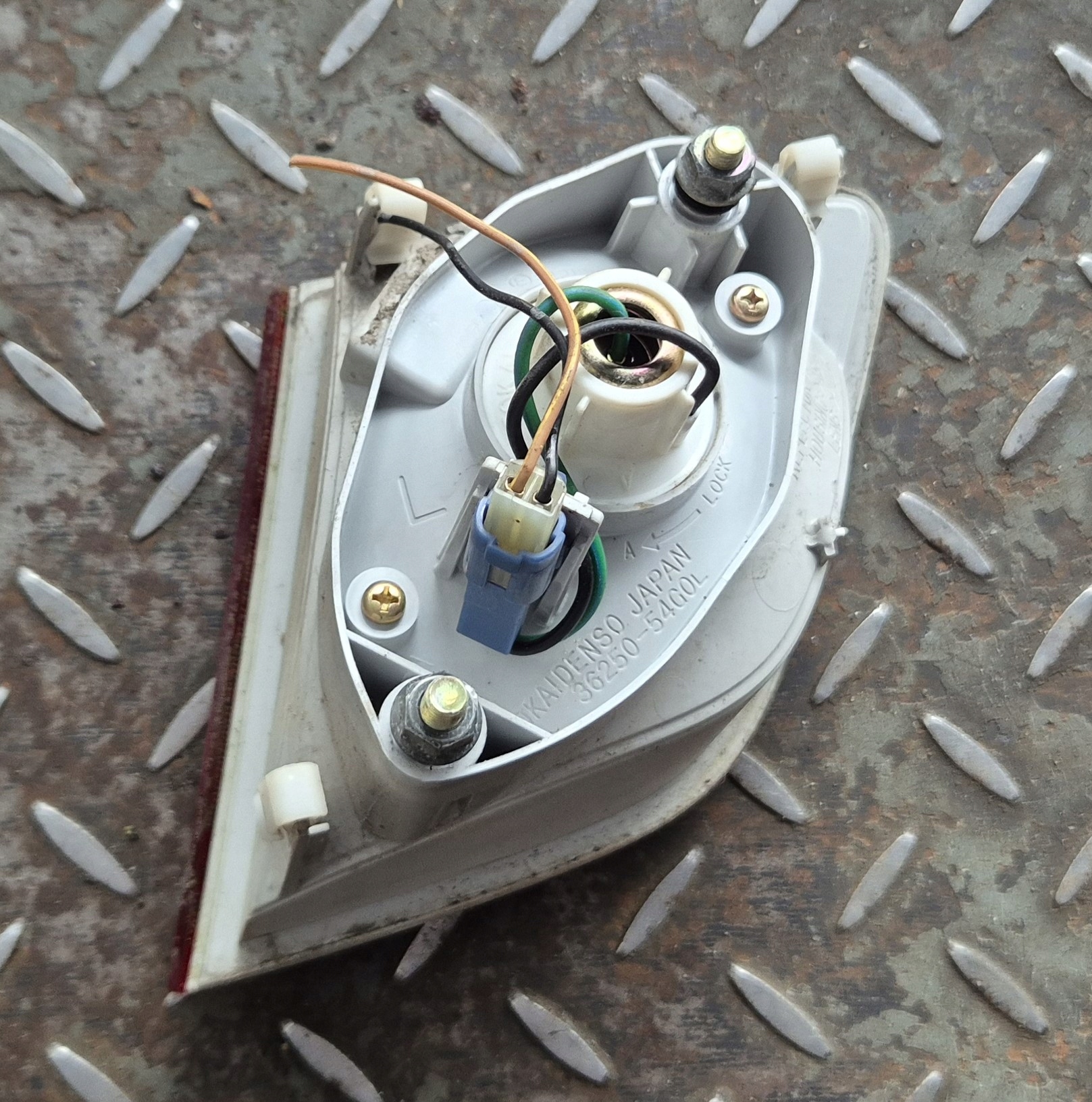 Sumuvalo Suzuki Liana OEM 36250-54G0L