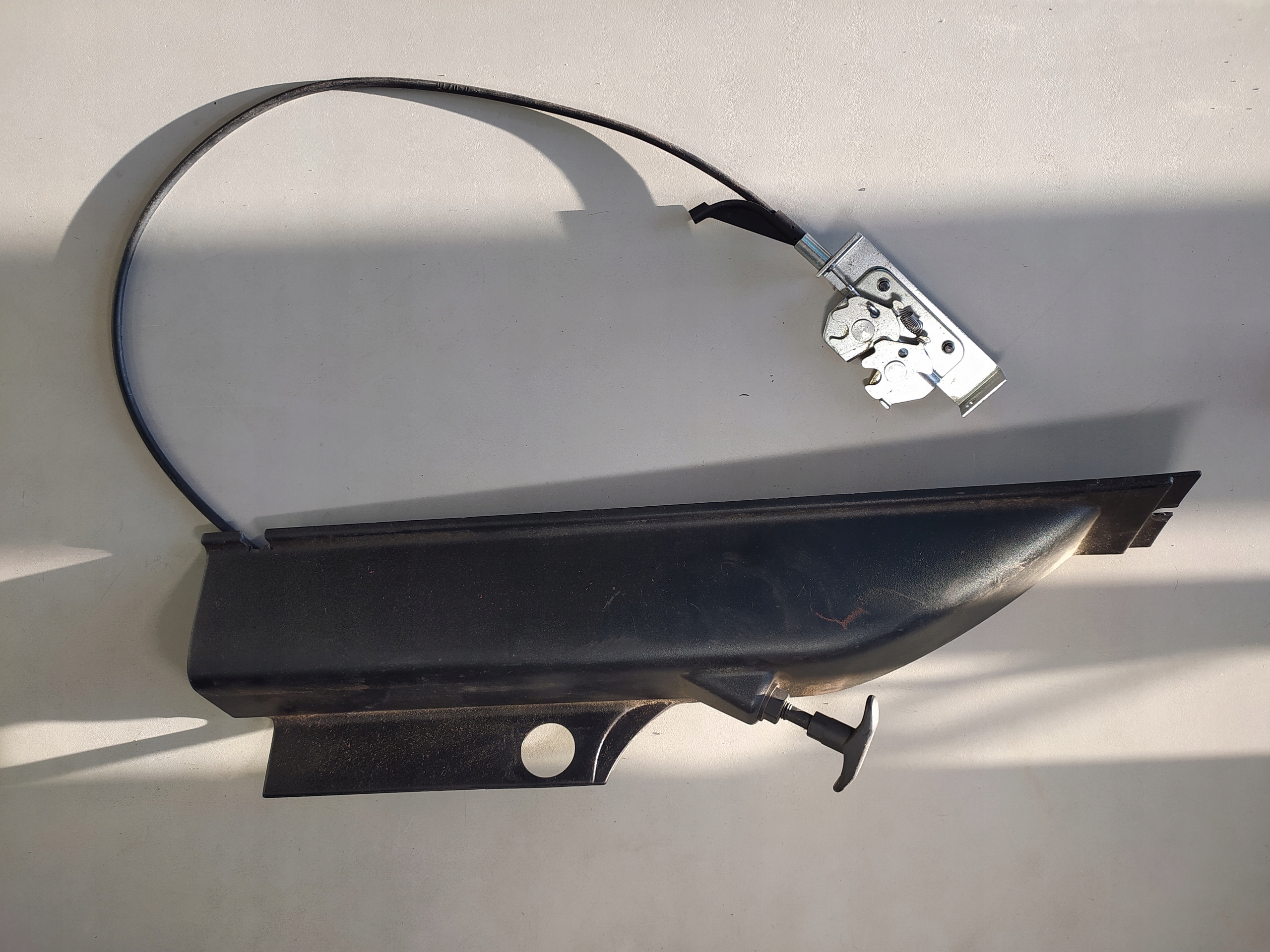DAF XF Euro 6 hansikaslokeron linkki oikea OEM 1786750