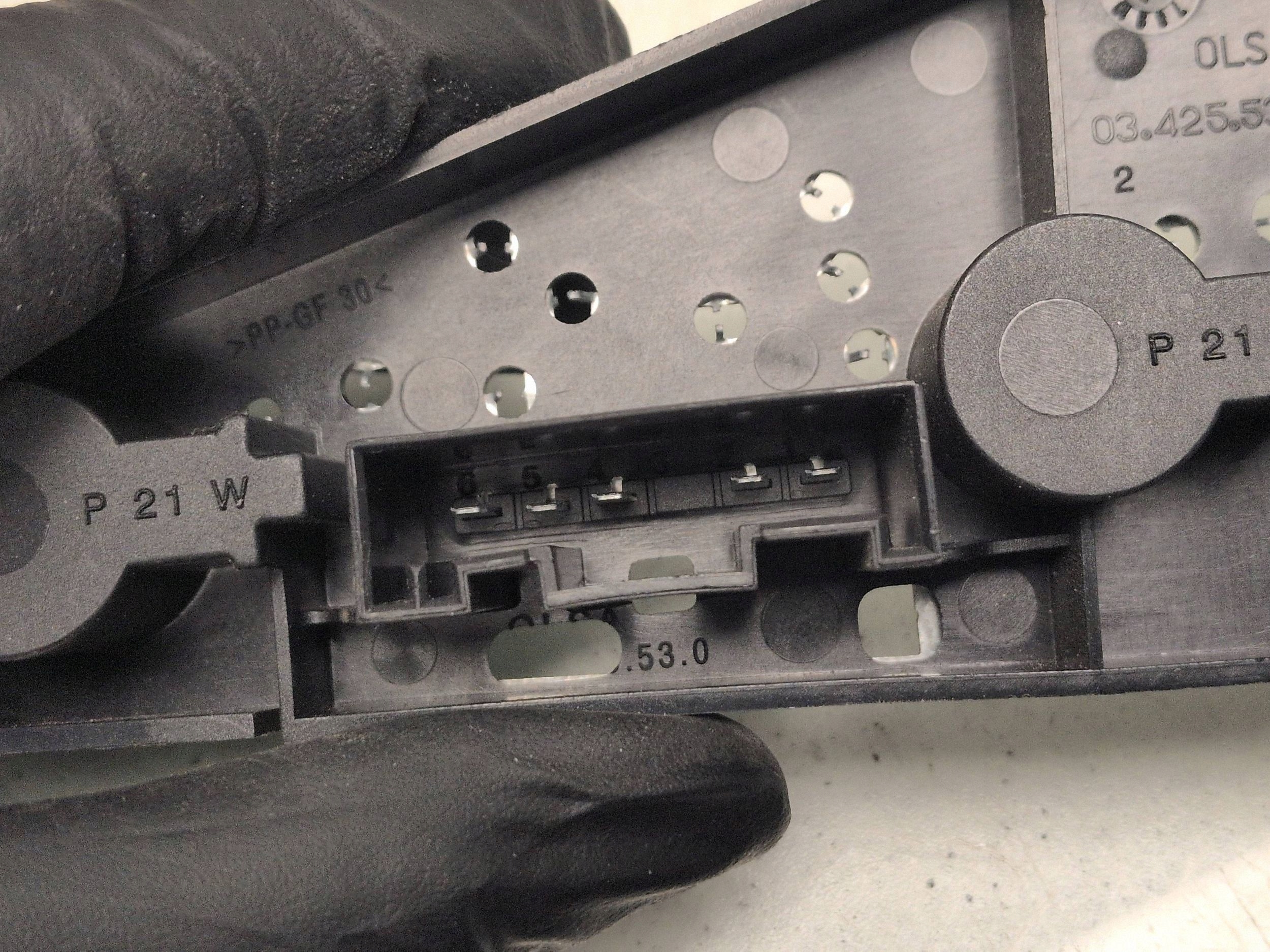 Panneau de montage ampoule OEM 03425530 BMW X1 E84 image 7