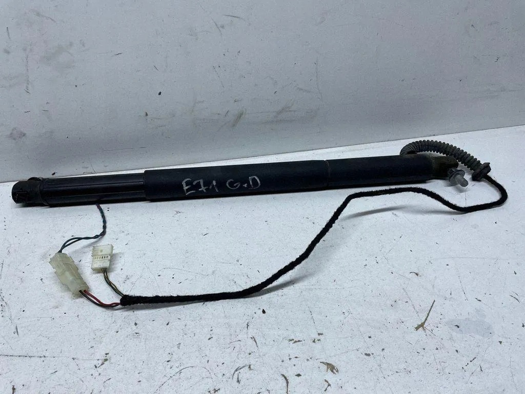 BMW X6 E71 7286118 Right Tailgate Strut - Used image 2