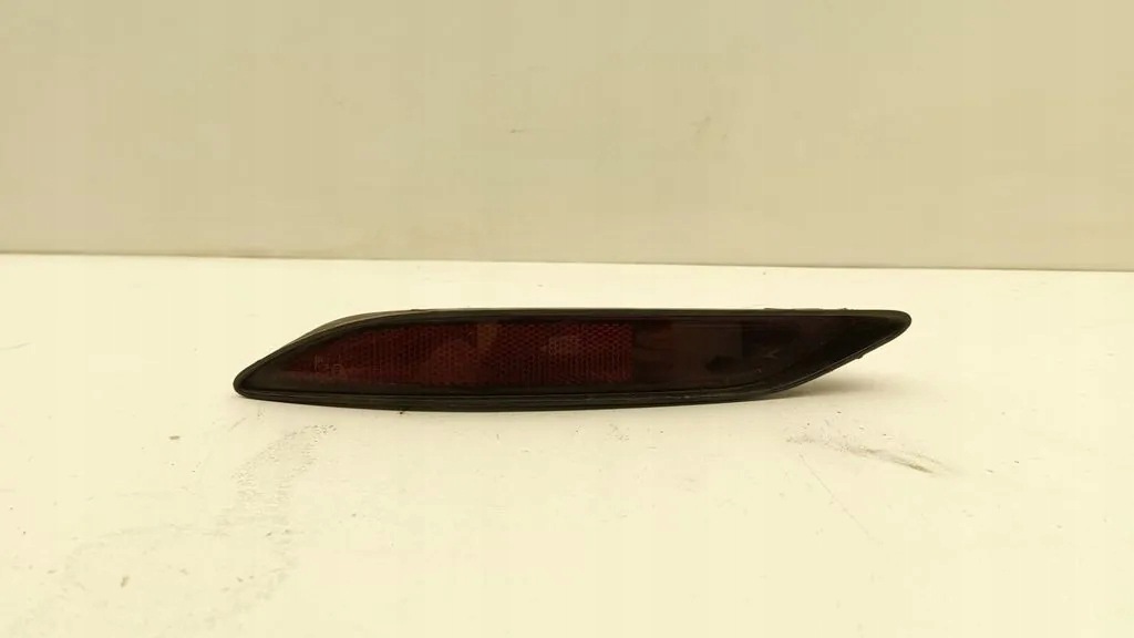 Refletor esquerdo para-choques traseiro VW ID.3 OEM 10B945701 image 2