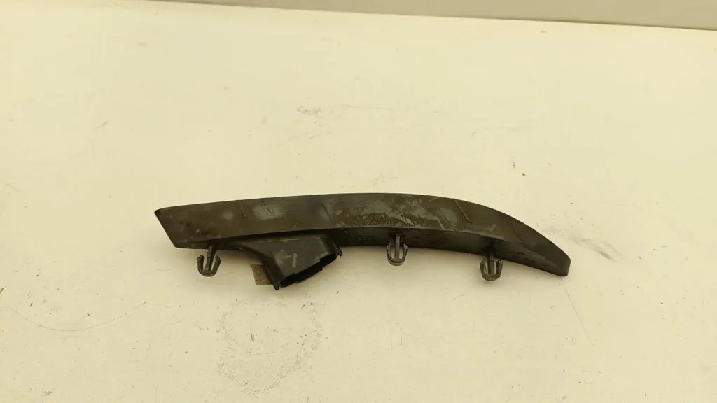 Refletor esquerdo para-choques traseiro VW ID.3 OEM 10B945701 image 3