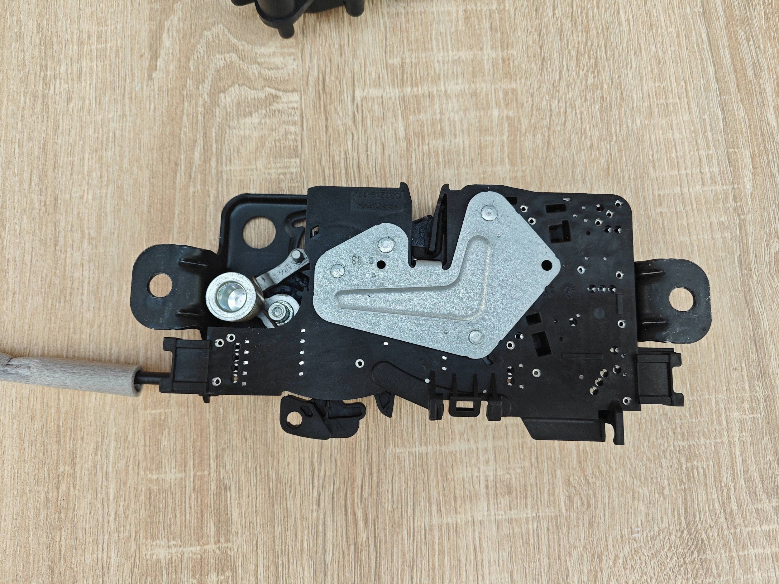 Mecanismo cierre maletero BMW X3 OEM 7383561 image 5