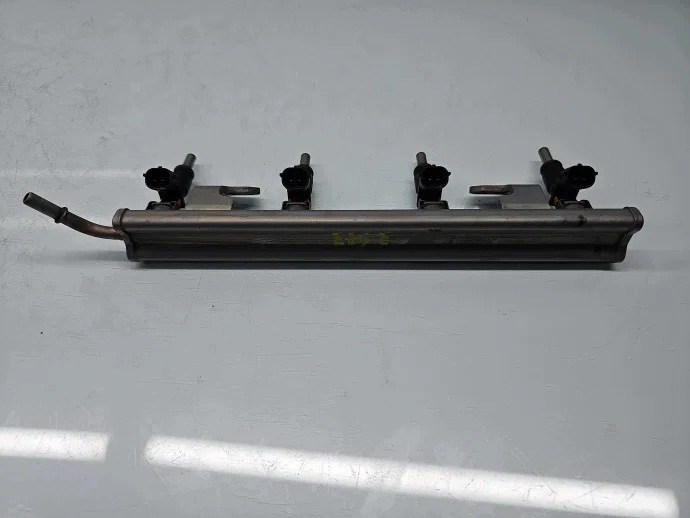OEM 175200117R Injectierail voor Dacia Duster 1.6