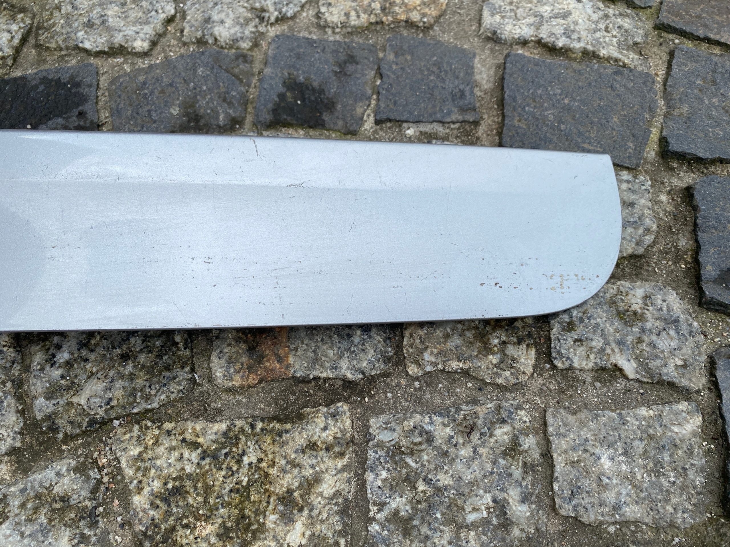 Nissan Qashqai 2007 Luz de Matrícula Trasera OEM 90810JD0 image 4