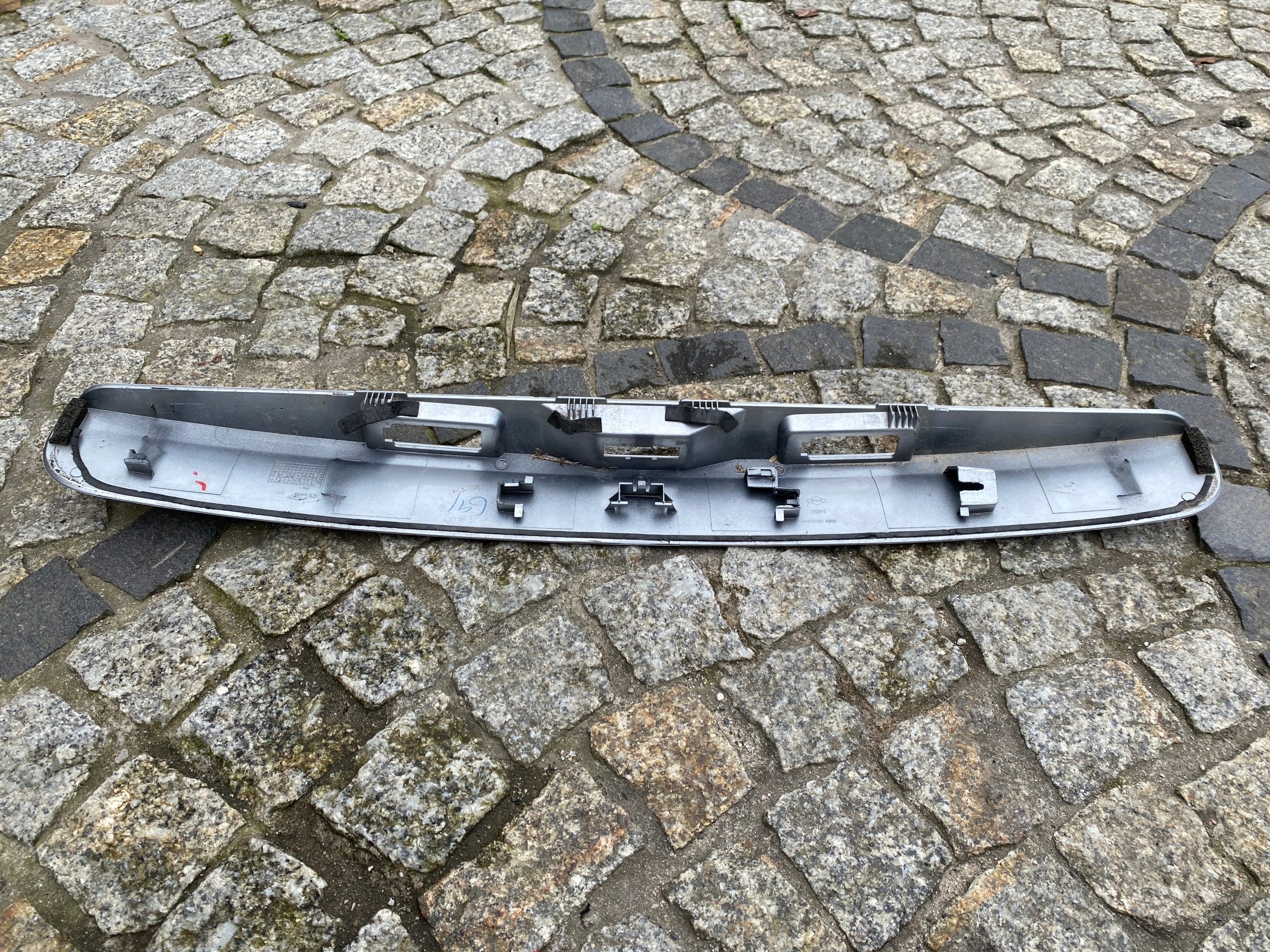 Nissan Qashqai 2007 Luz de Matrícula Trasera OEM 90810JD0 image 7