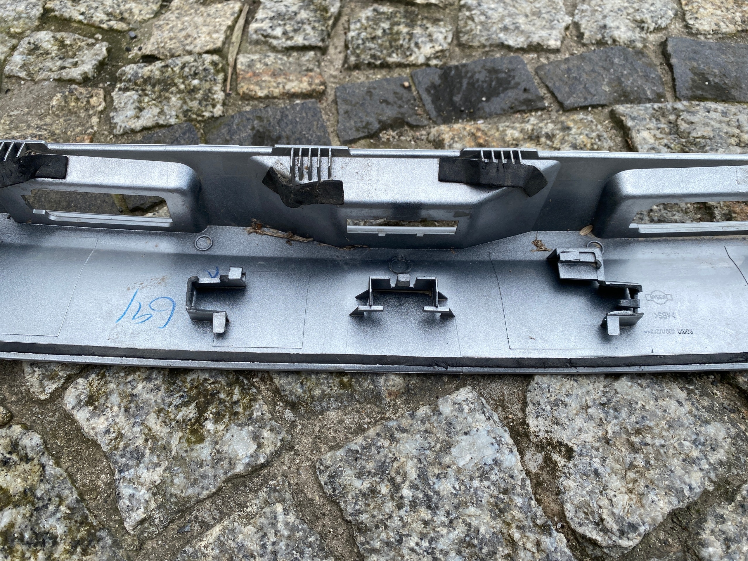 Nissan Qashqai 2007 Luz de Matrícula Trasera OEM 90810JD0 image 9