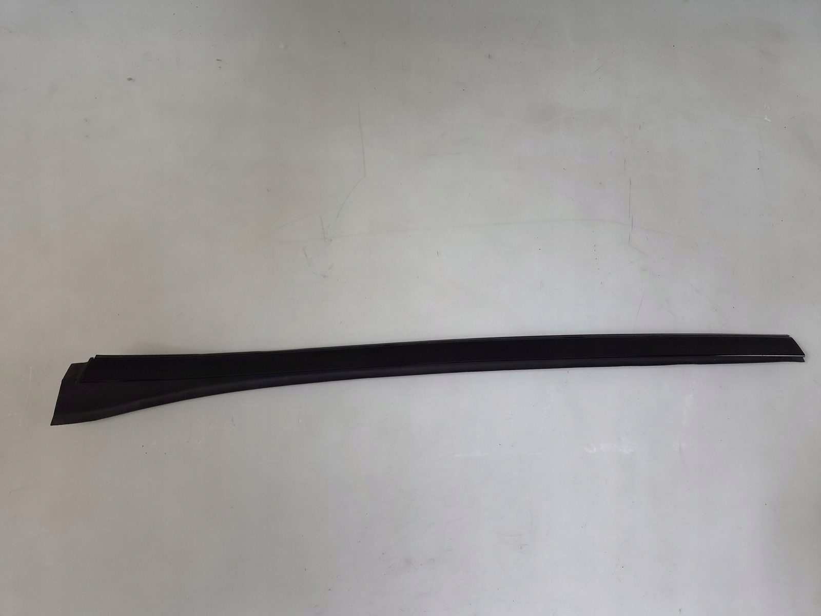 Rechte Windschutzscheibenleiste OEM A2536906000 Mercedes image 2