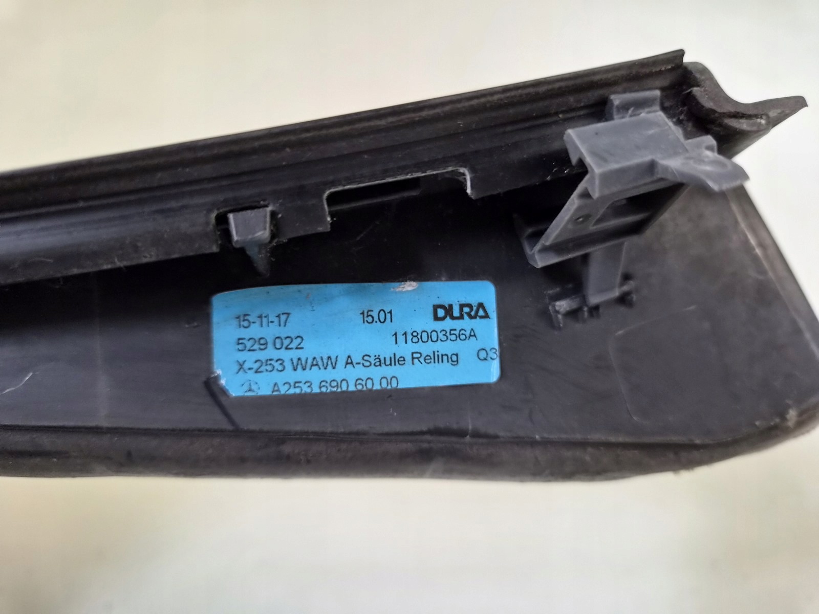 Rechte Windschutzscheibenleiste OEM A2536906000 Mercedes image 9