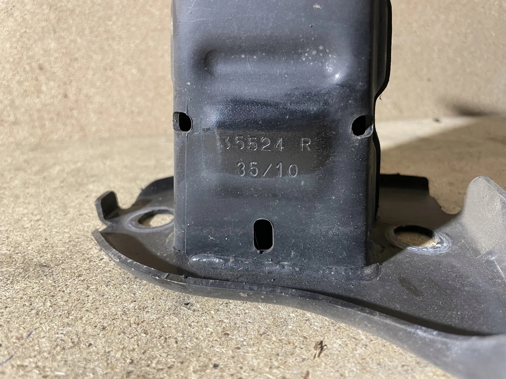 Viga parachoques trasera OEM 7184769 BMW 5 F10 image 4