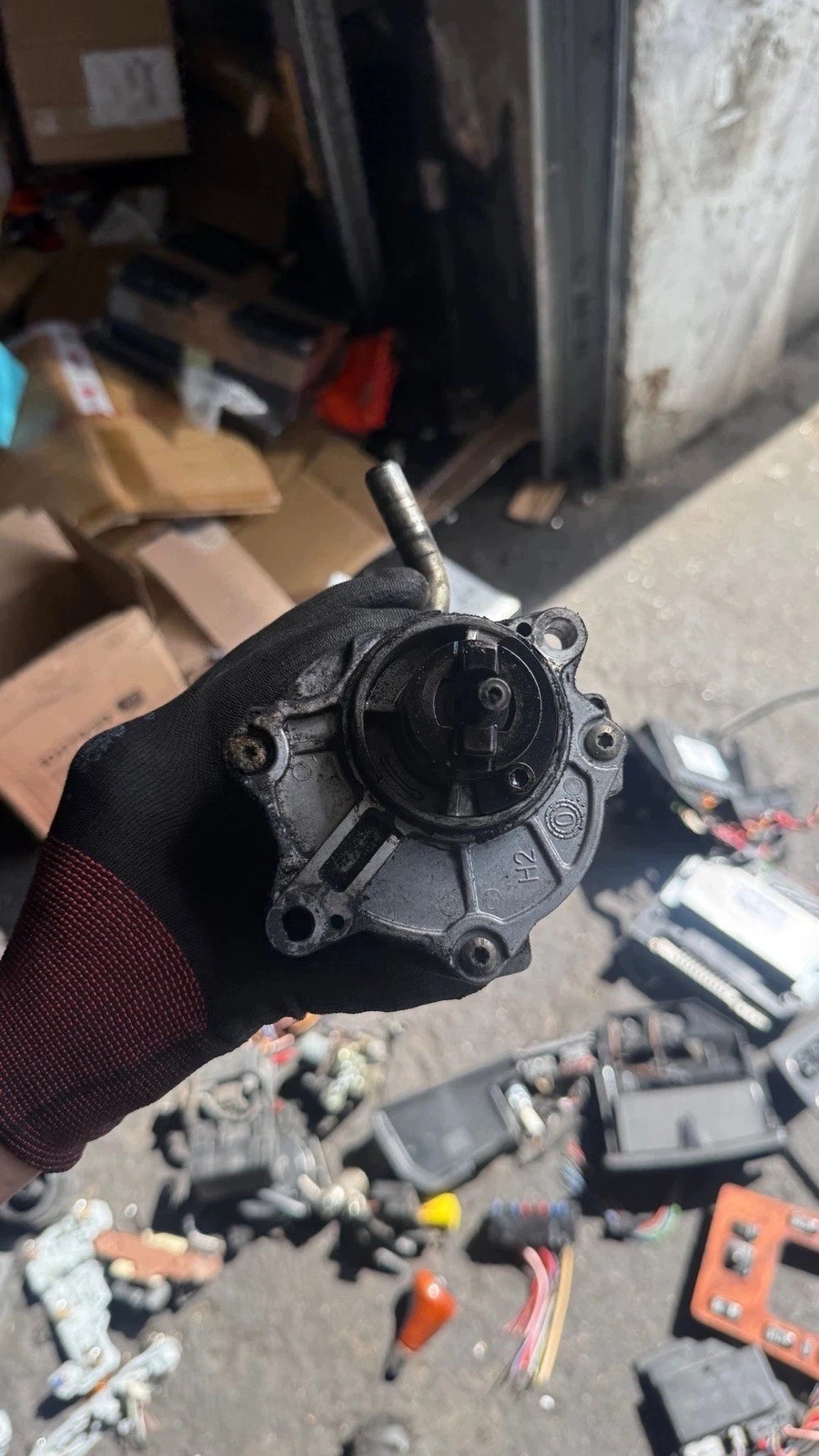 Tyhjiöpumppu OEM A6122300065 Jeep Grand Cherokee III:lle