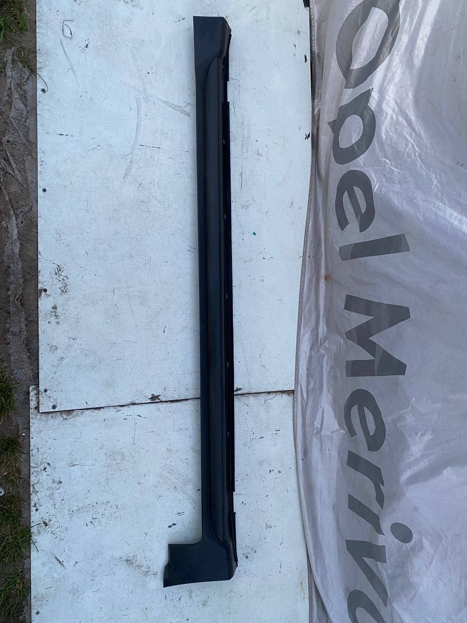 OEM 96660203 Couvre-bas de seuil gauche Opel Antara image 2