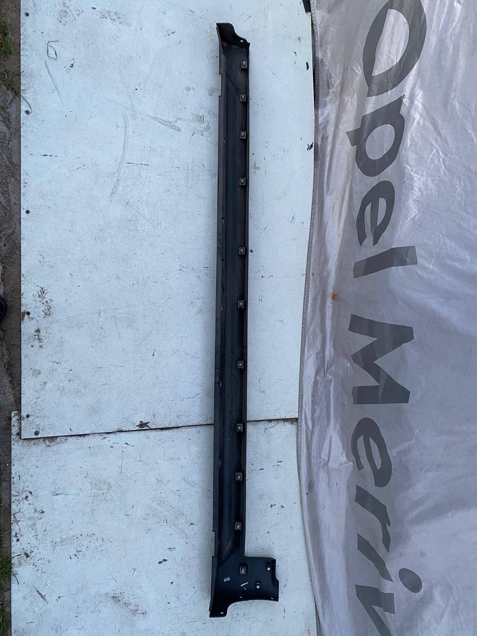 OEM 96660203 Left Sill Cover for Opel Antara