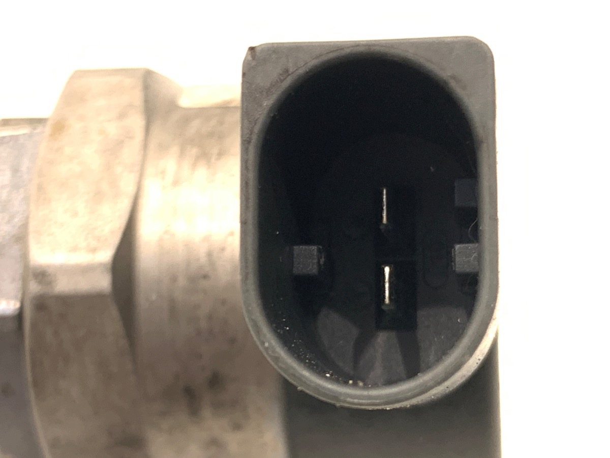 Einspritzleitung Ventil OEM 057130764H Audi A4 A6 image 4