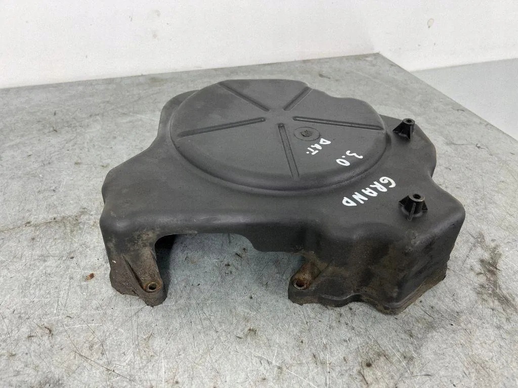 Couvercle de courroie de distribution OEM 04627470AA Jeep image 4