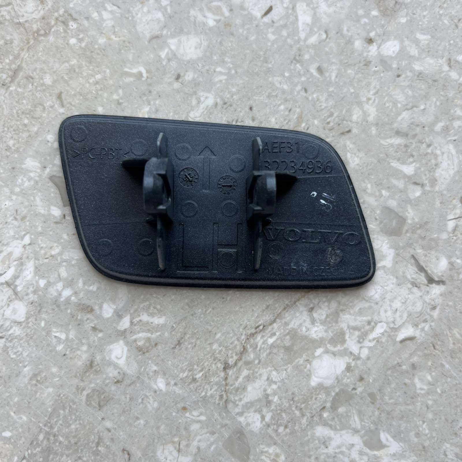 Bouchon de lave-glace gauche Volvo XC60 II OEM 32234936 image 4