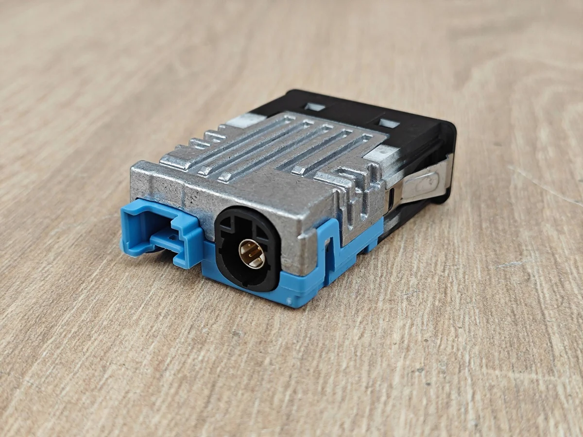 USB C Buchse BMW G20 G26 G30 8711939 image 3