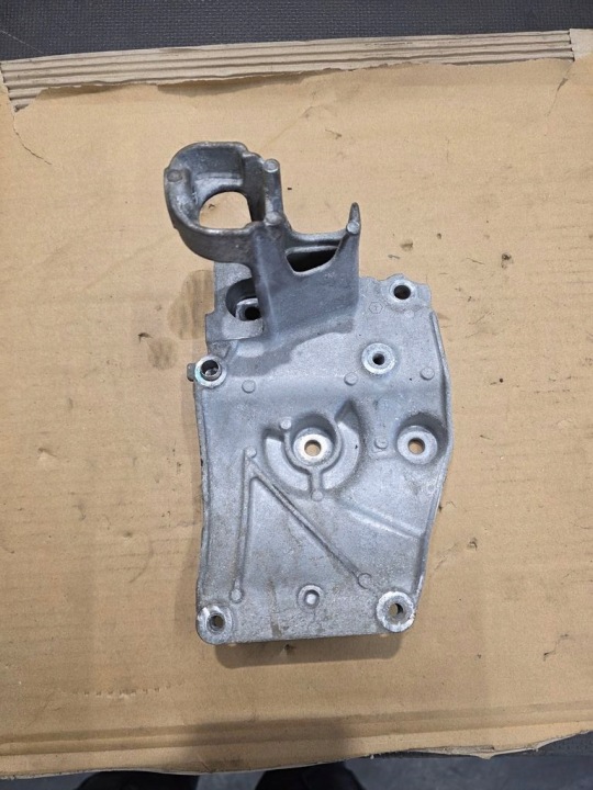 OPEL ASTRA L VI 6 1.5D SUPORTE FIXAÇÃO COMPRESSOR 9823598480