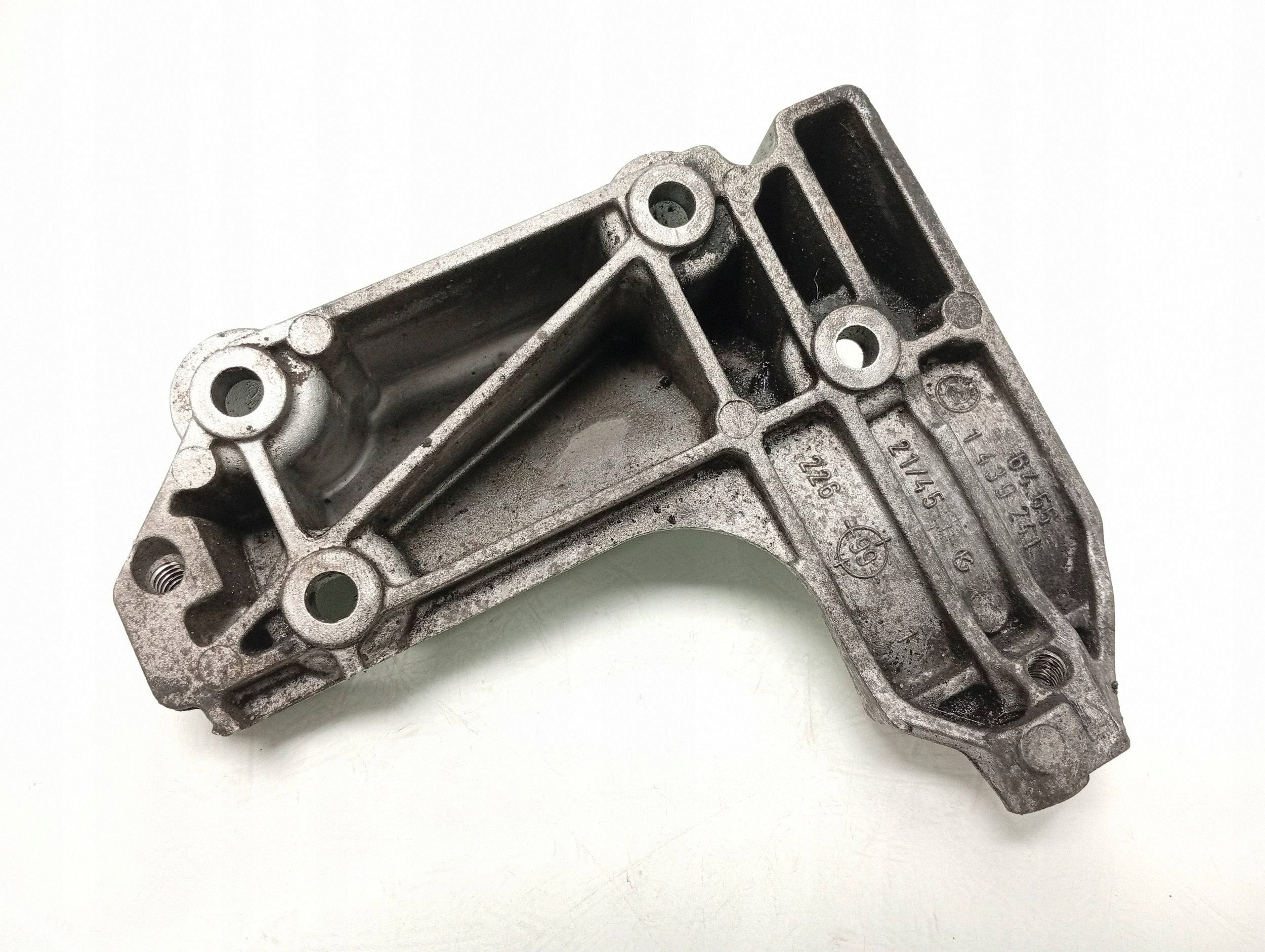 BMW AC Compressor Mounting Bracket OEM 1439241 image 3
