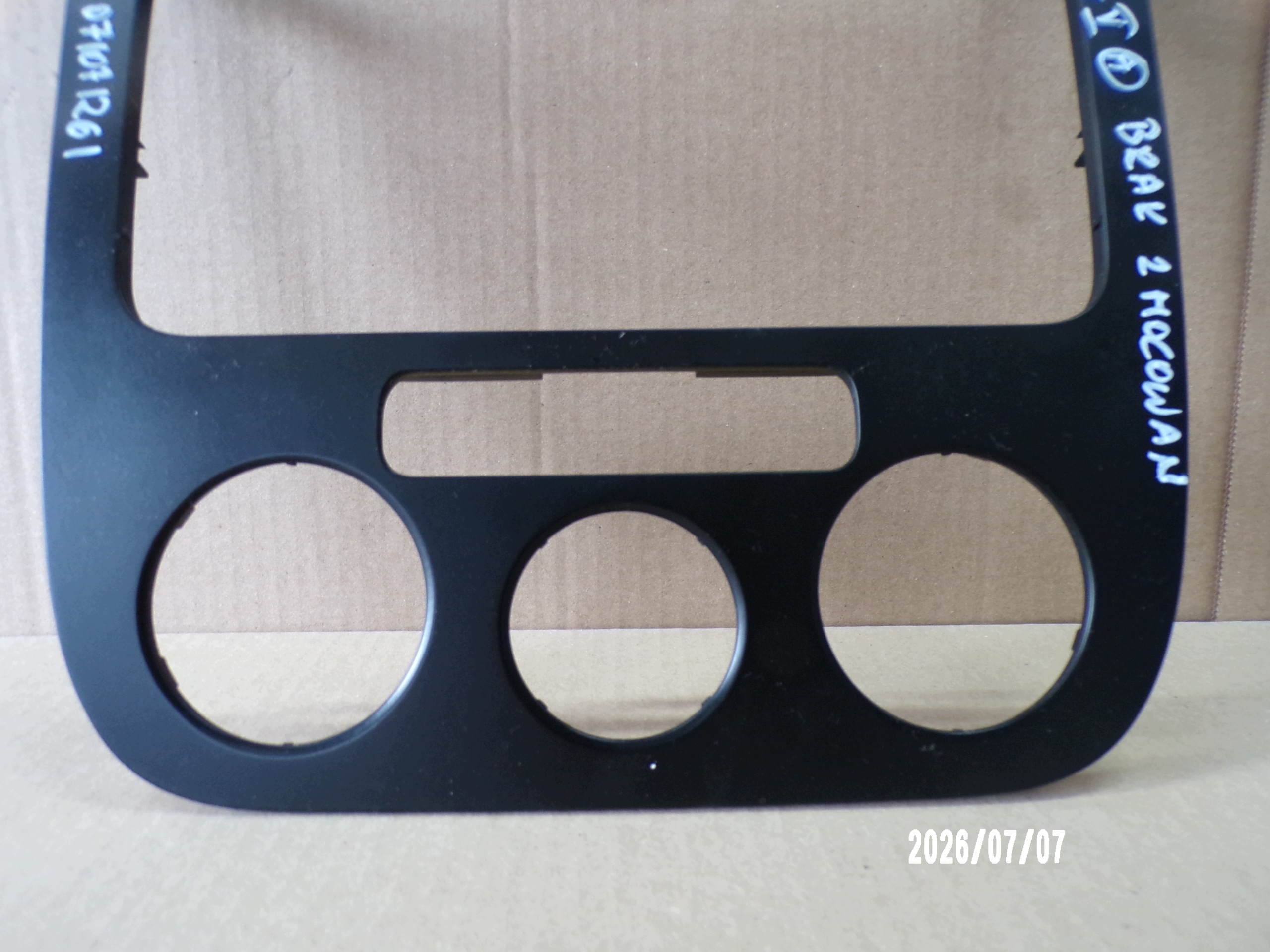 Radion Kehys OEM 1K0858069F VW Jetta III 2.0 TDI:lle